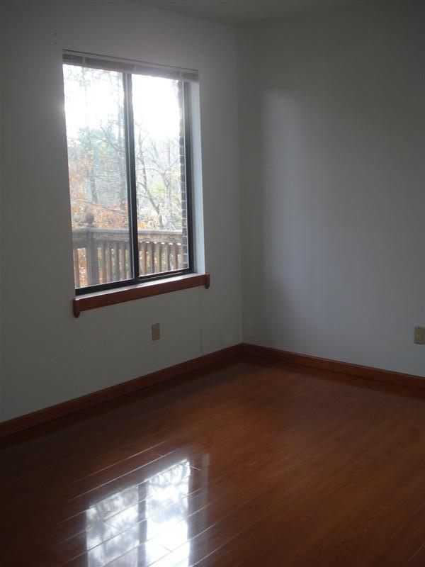 HIDDEN COVE T/H - Residential Lease