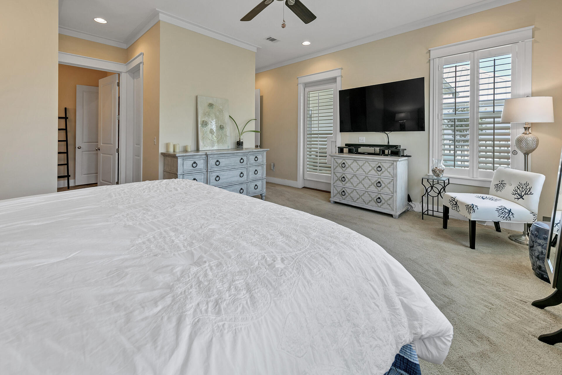 SPYGLASS HILL - Residential