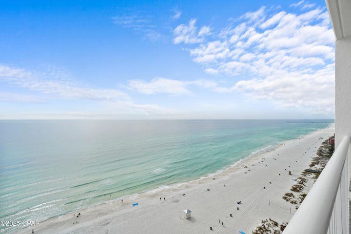 MAJESTIC BEACH TOWERS II - Residential
