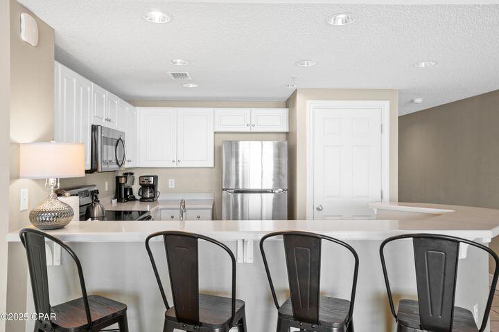 MAJESTIC BEACH TOWERS II - Residential