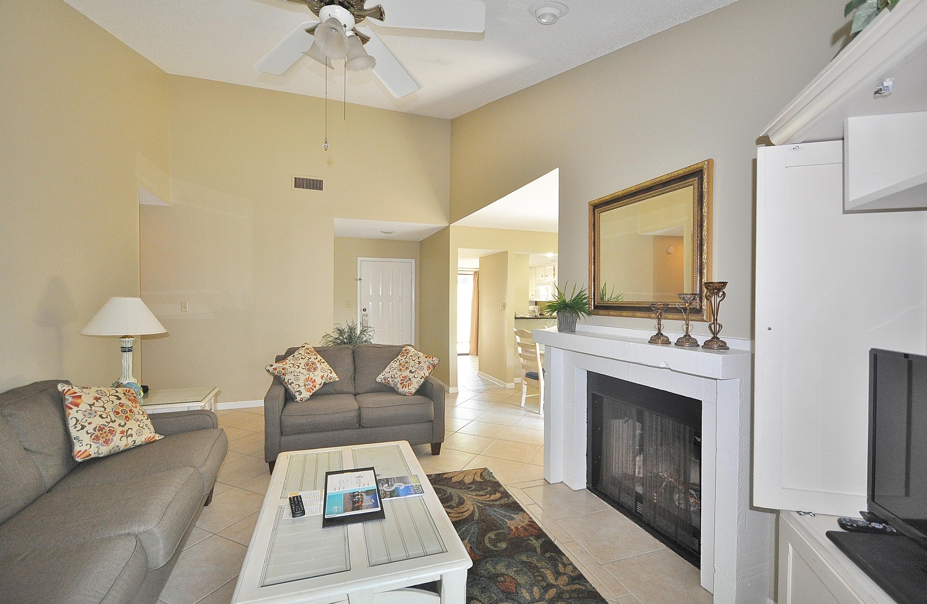 LINKSIDE VILLAGE UNIT 1 - Residential Lease