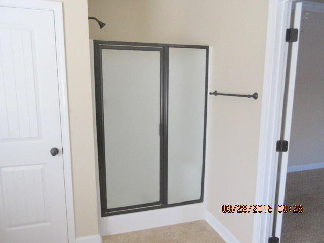 DUGGAN POND ESTATES - Residential Lease