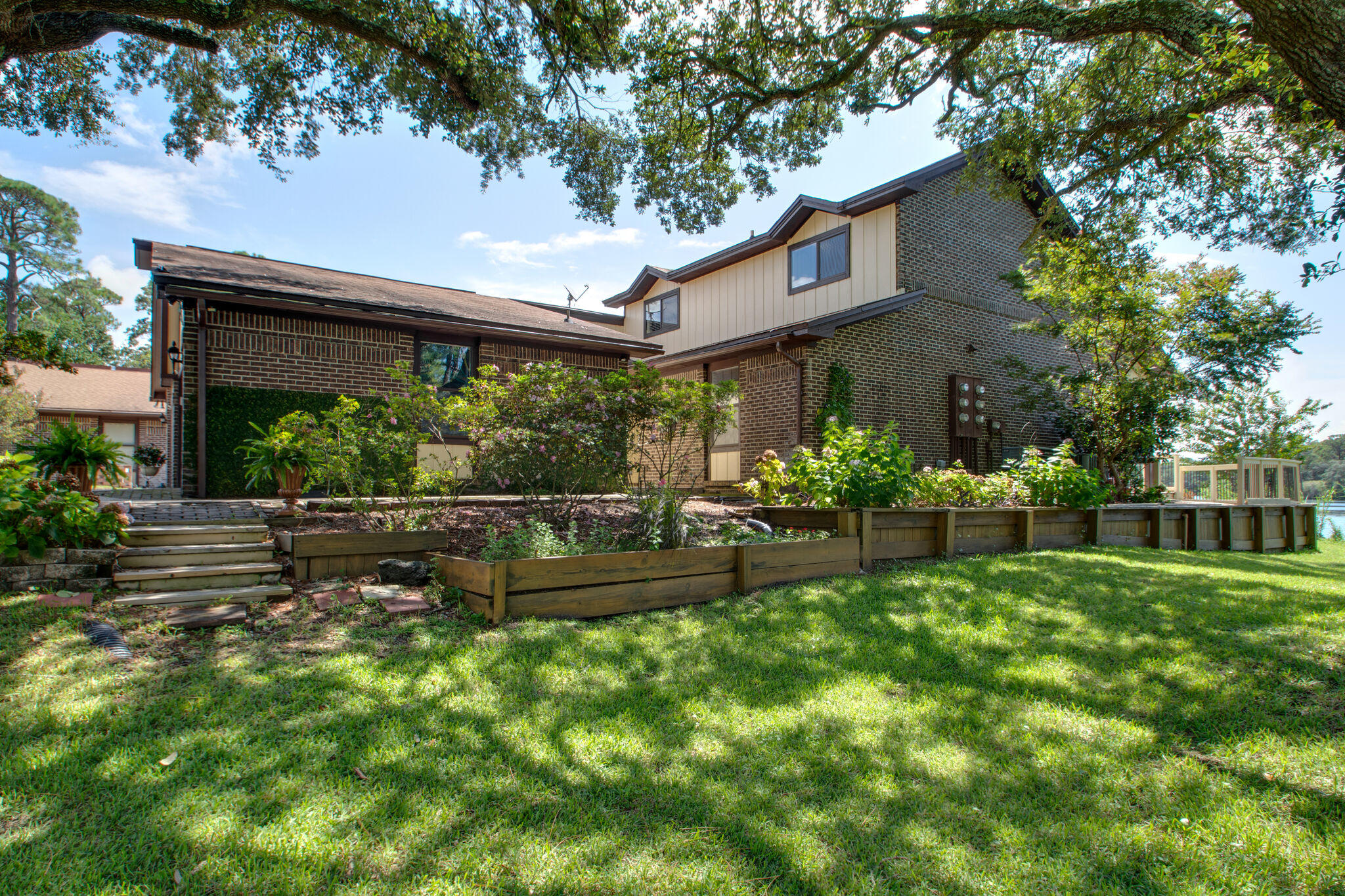 HIDDEN COVE T/H - Residential Lease