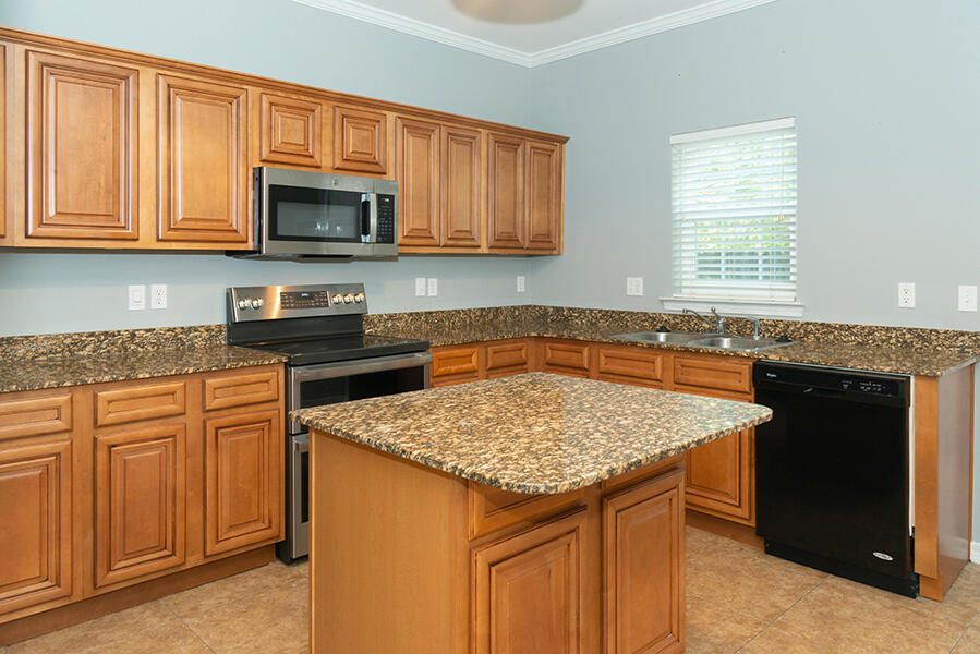 MERIDIAN SQUARE T/H - Residential Lease