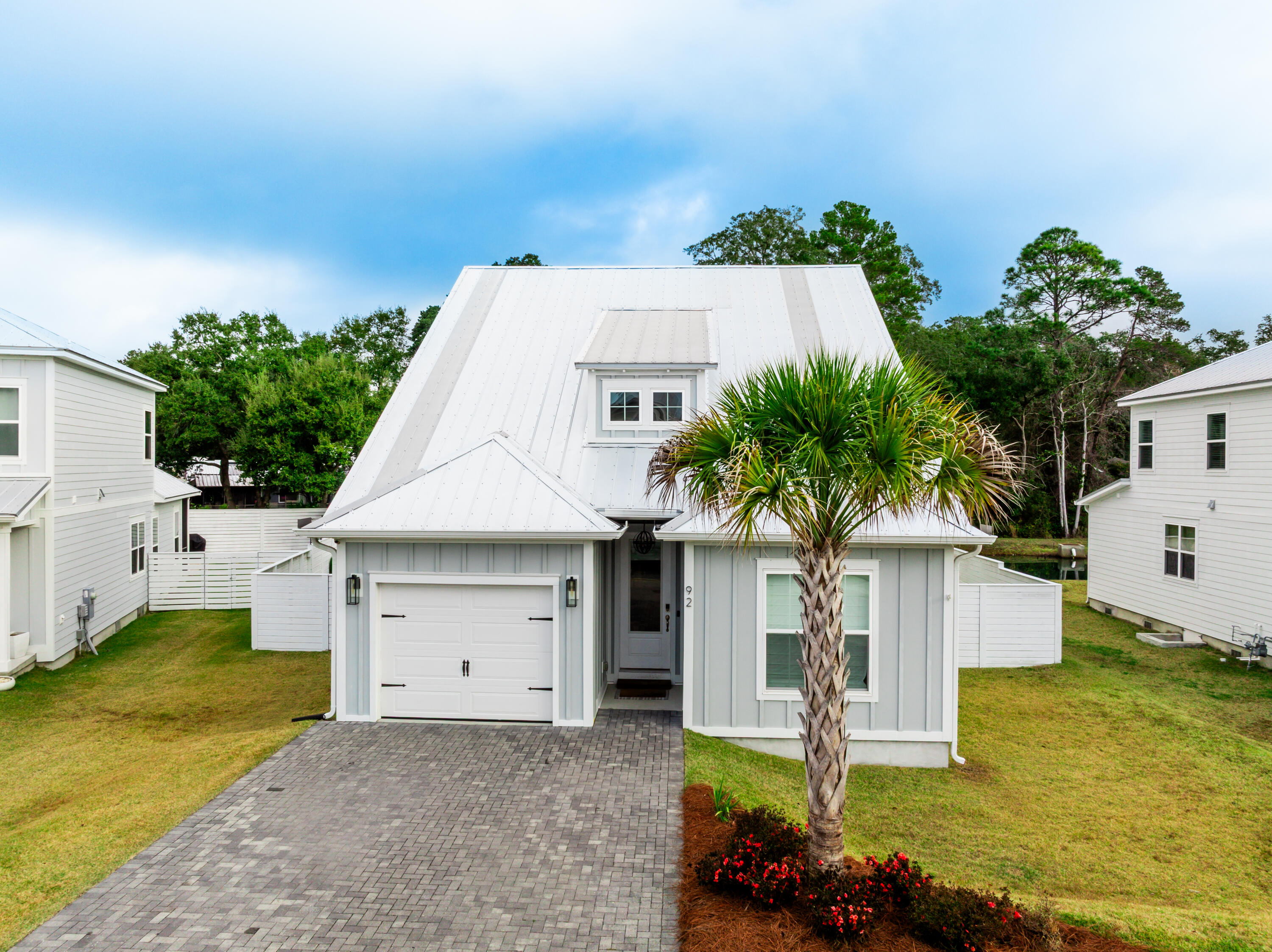 Daxton on the Bay - Residential