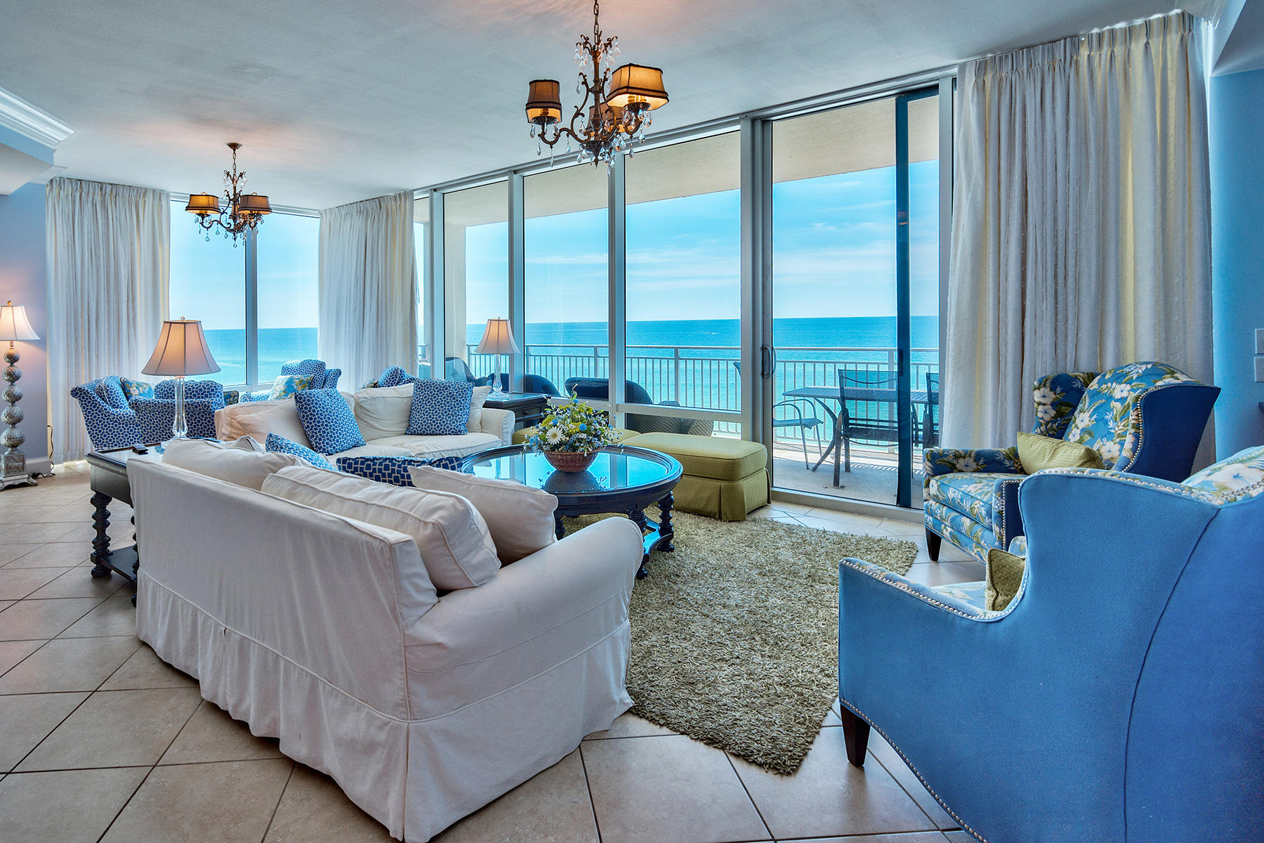 SIGNATURE BEACH - Residential