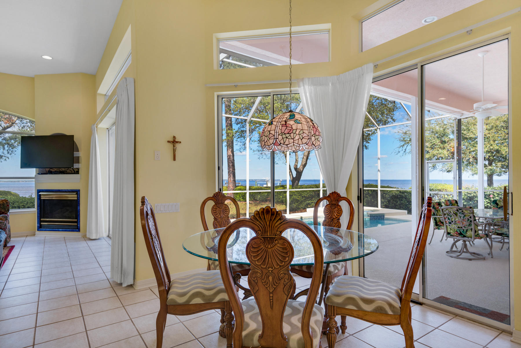 EMERALD BAY WEST - Residential
