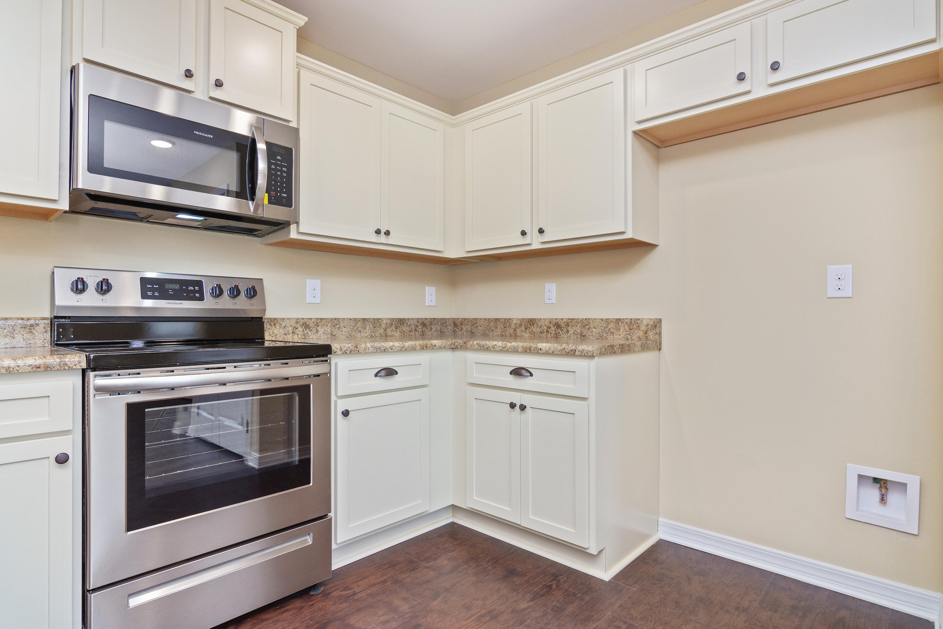 STILLWELL ESTATES - Residential
