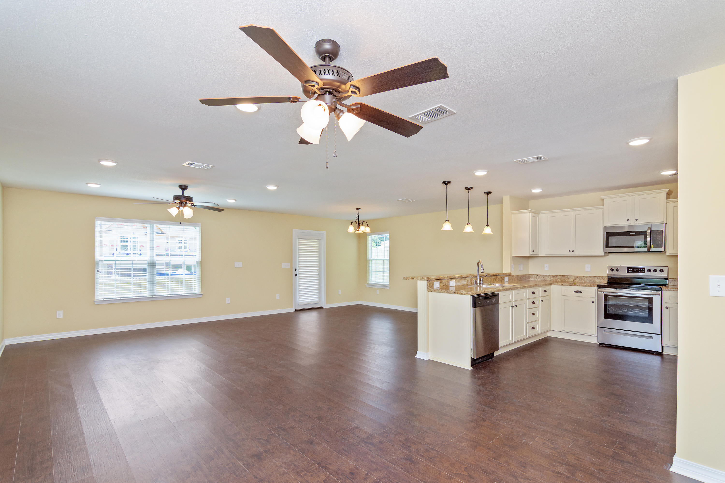 STILLWELL ESTATES - Residential