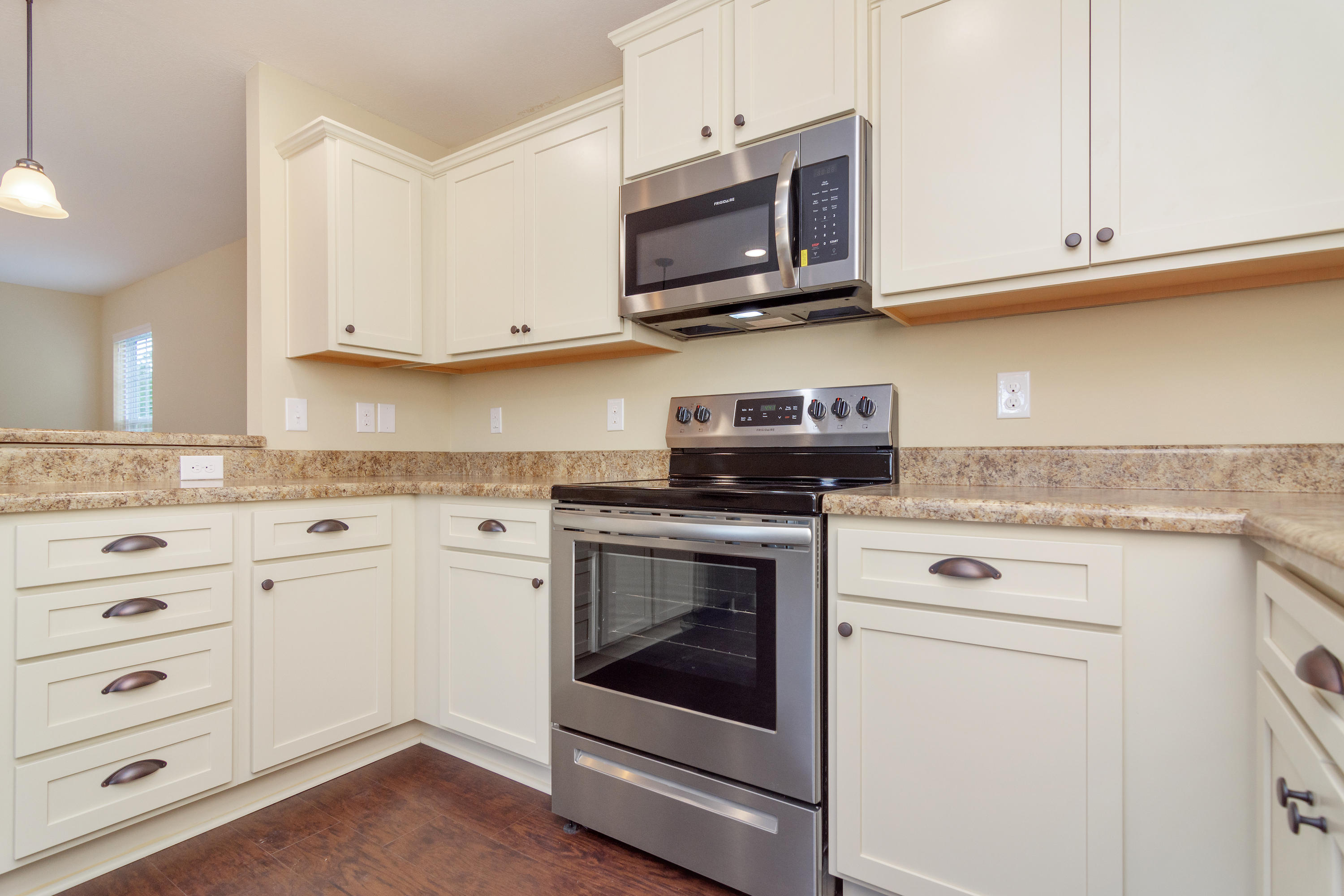 STILLWELL ESTATES - Residential