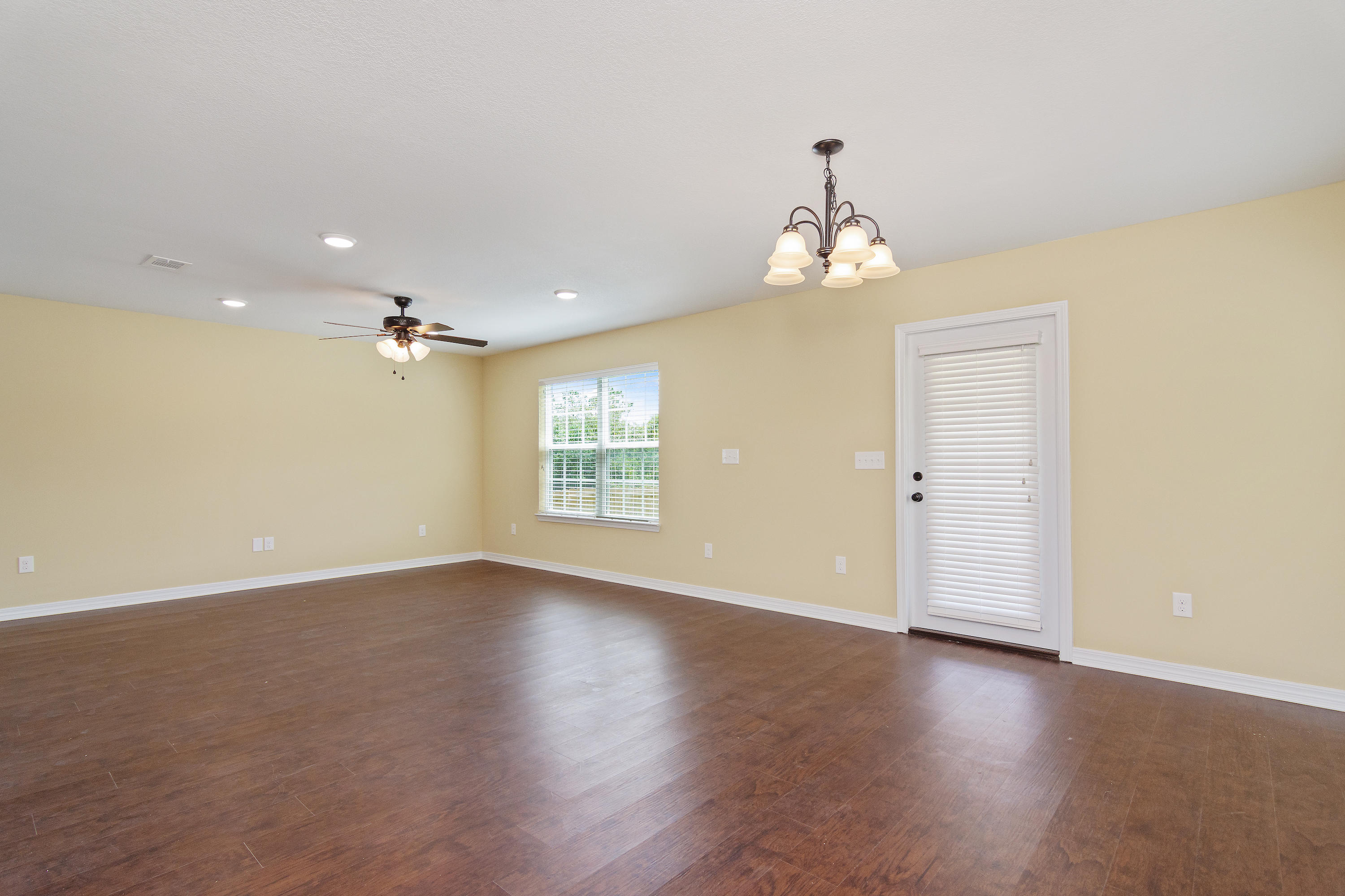 STILLWELL ESTATES - Residential
