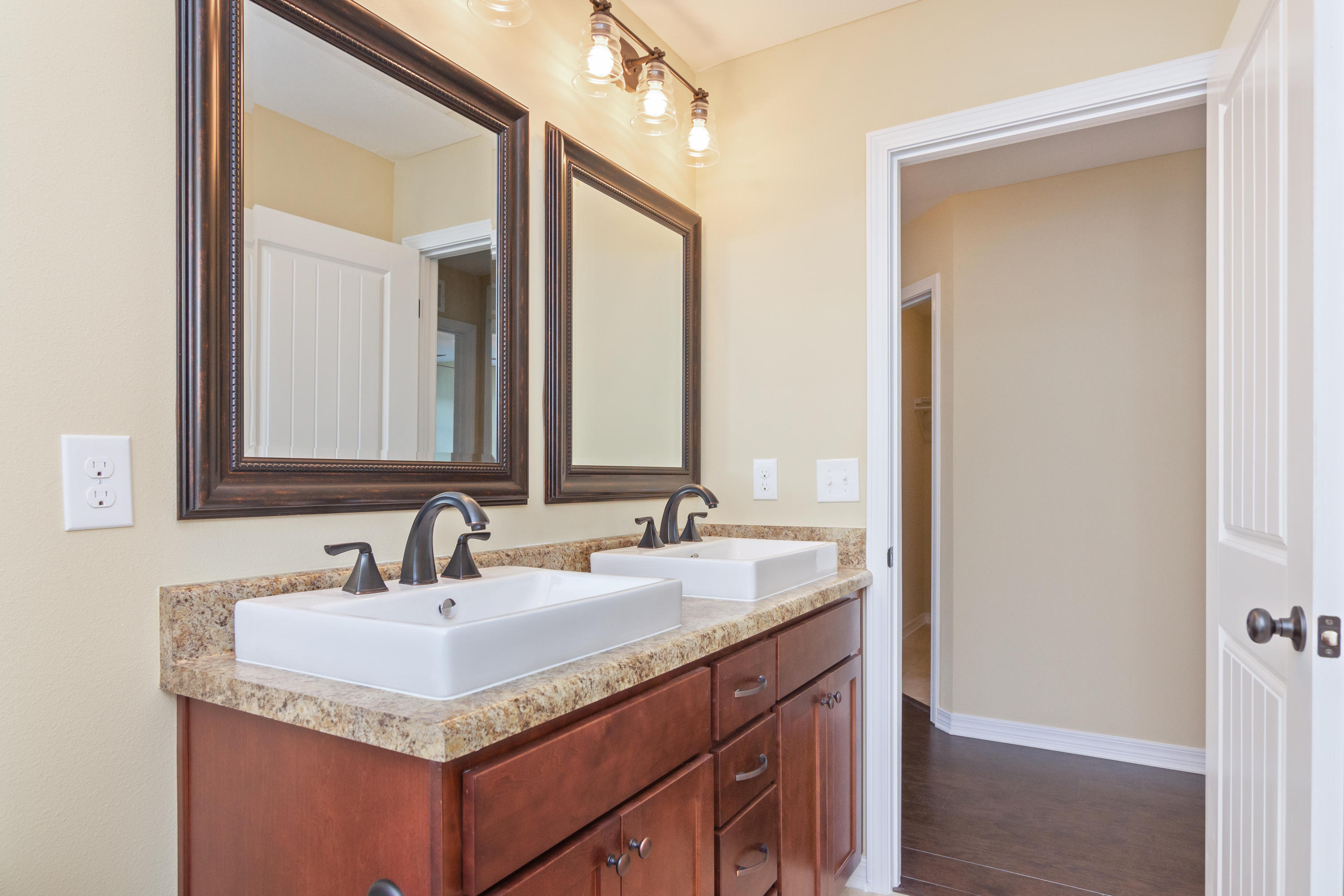 STILLWELL ESTATES - Residential