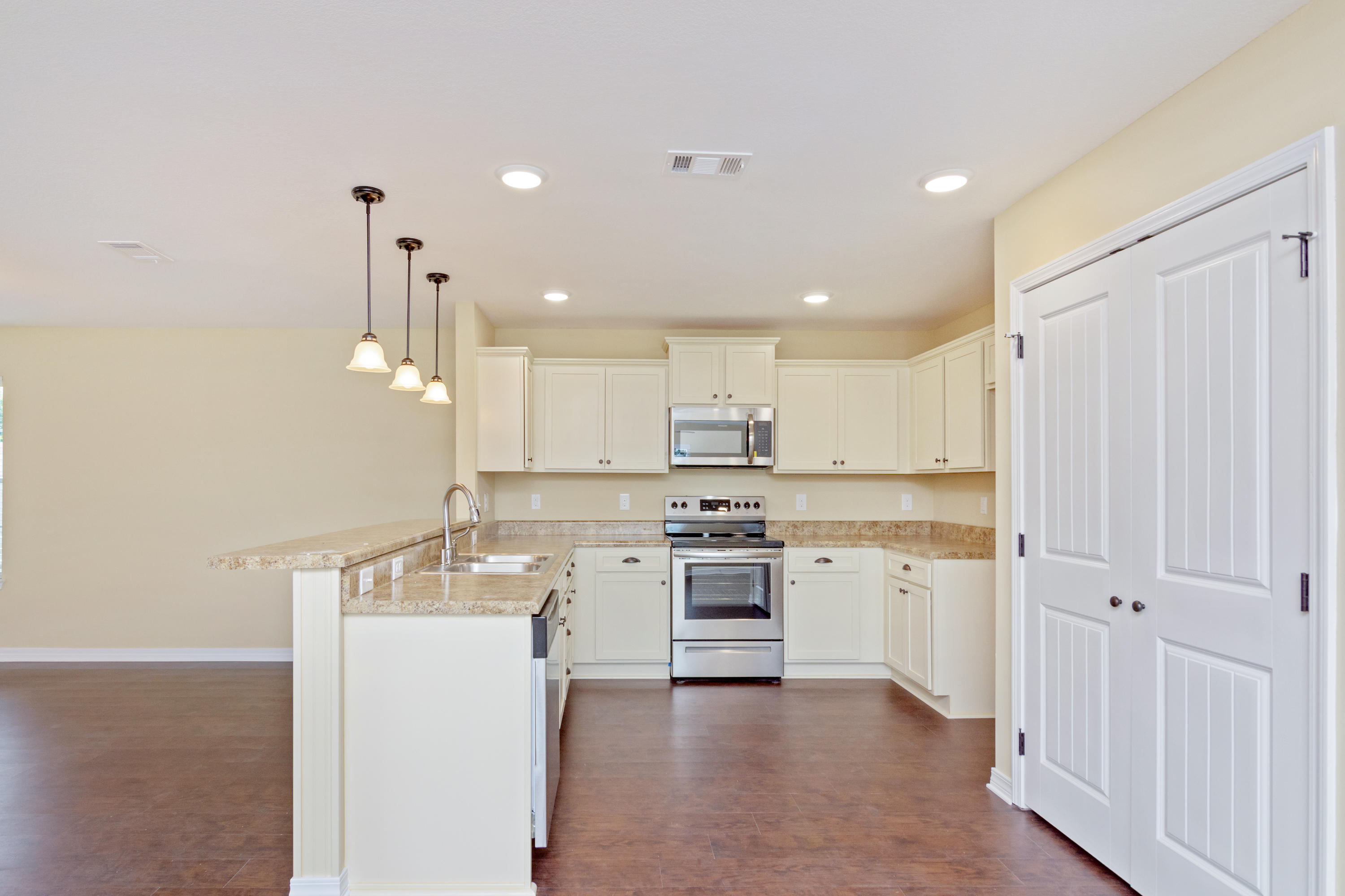 STILLWELL ESTATES - Residential
