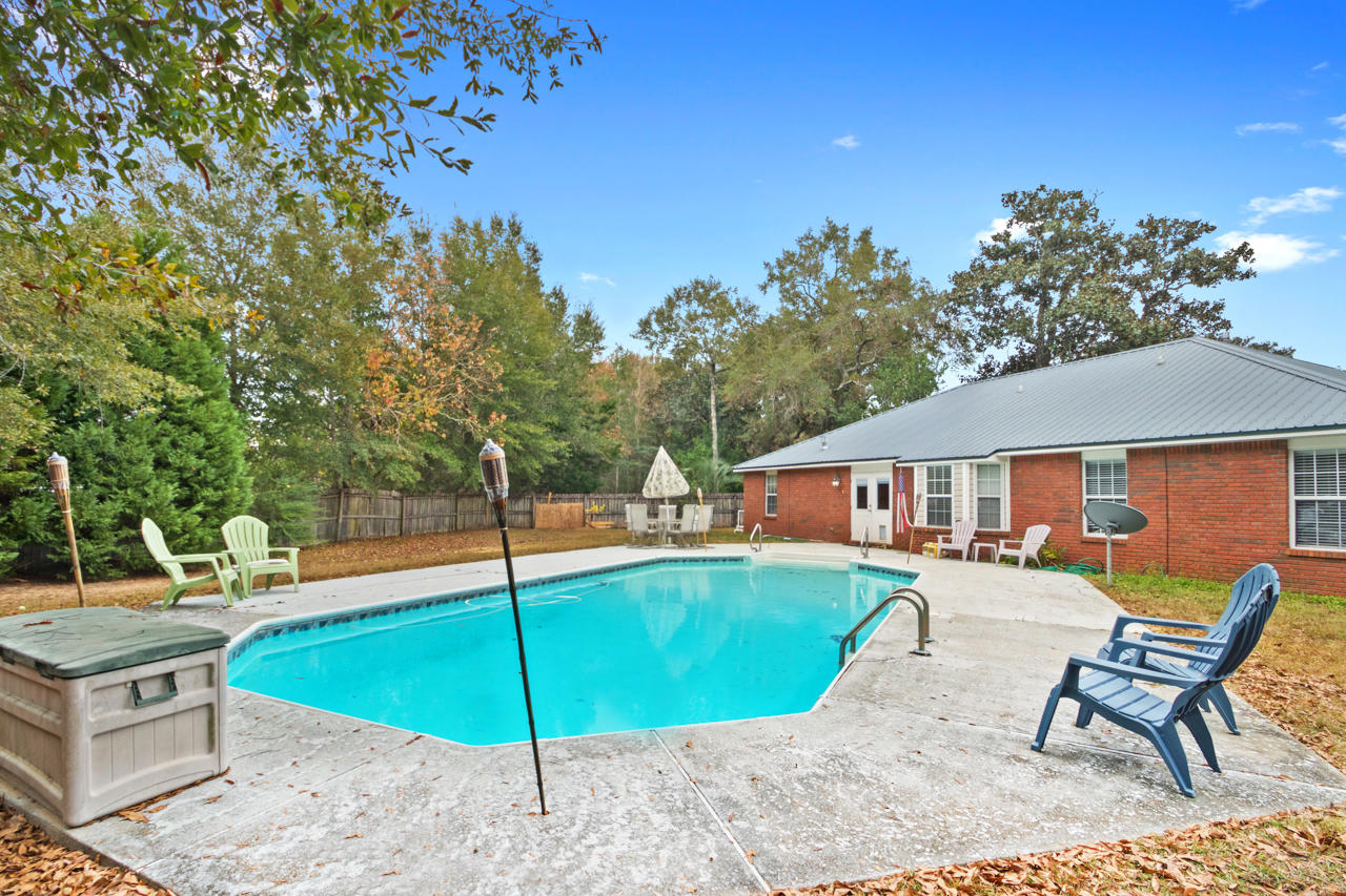 MOSSY OAKS - Residential