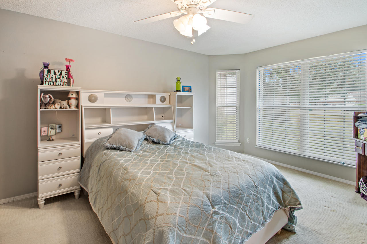 MOSSY OAKS - Residential