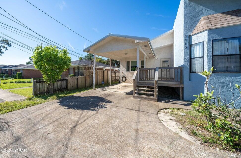 2 bed, 2 bath townhome less than half a mile from the white sandy beach! SHORT TERM RENTALS ARE ALLOWED. This home welcomes with a large front deck. The living room, kitchen, and dining area feature an open floor plan that is great for hosting family and friends. The spacious primary bedroom features sliding glass doors that lead to the backyard and a private primary en suite bathroom. The primary bathroom features a walk-in shower. The additional bedroom is also spacious and shares the full guest bathroom. The guest bathroom features a shower/tub combo. The backyard is fenced with a privacy fence and is perfect for enjoying the Florida sunshine. This home is located near several public boat ramps and is just blocks from the beach.