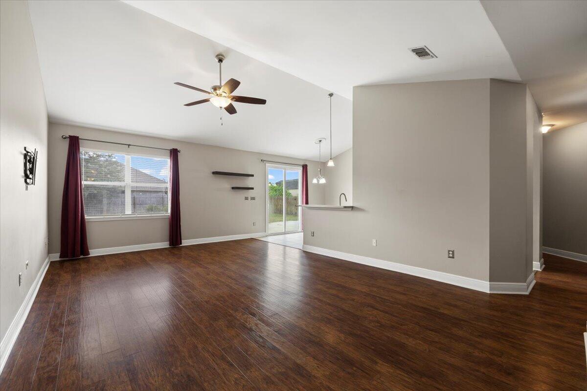 TREASURE ISLE ESTATES - Residential Lease