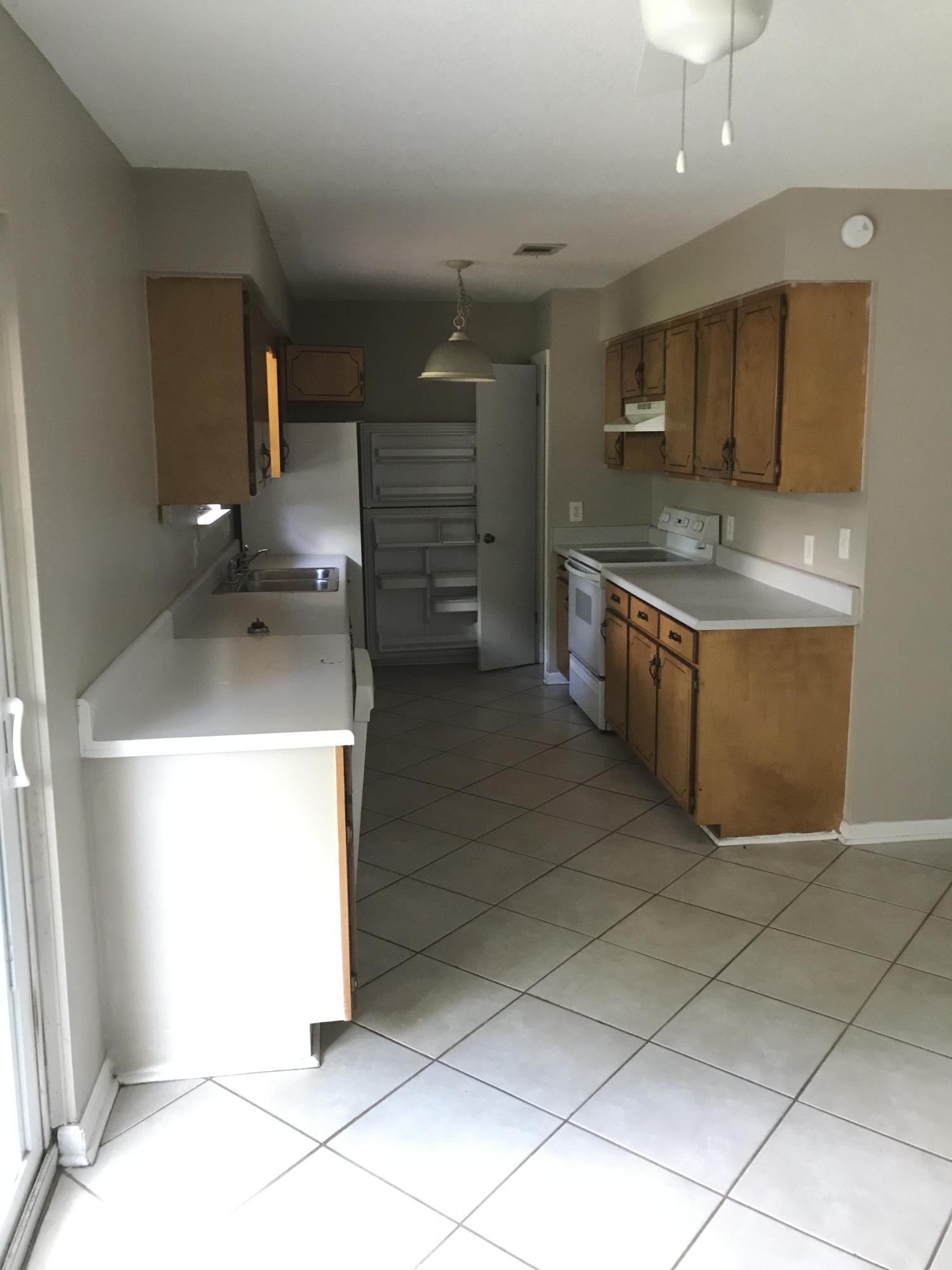 CHOCTAW 3RD ADDN - Residential Lease