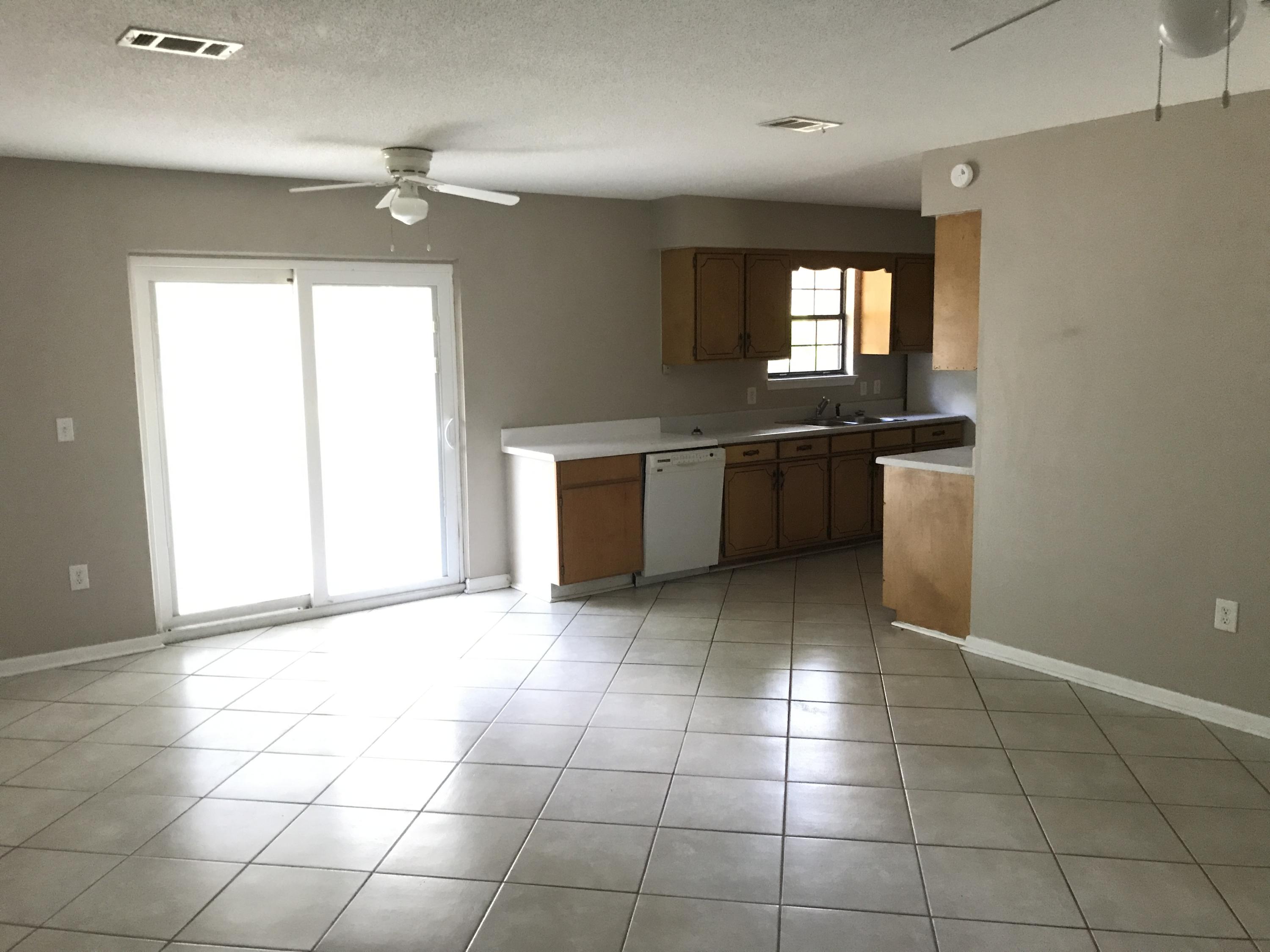 CHOCTAW 3RD ADDN - Residential Lease