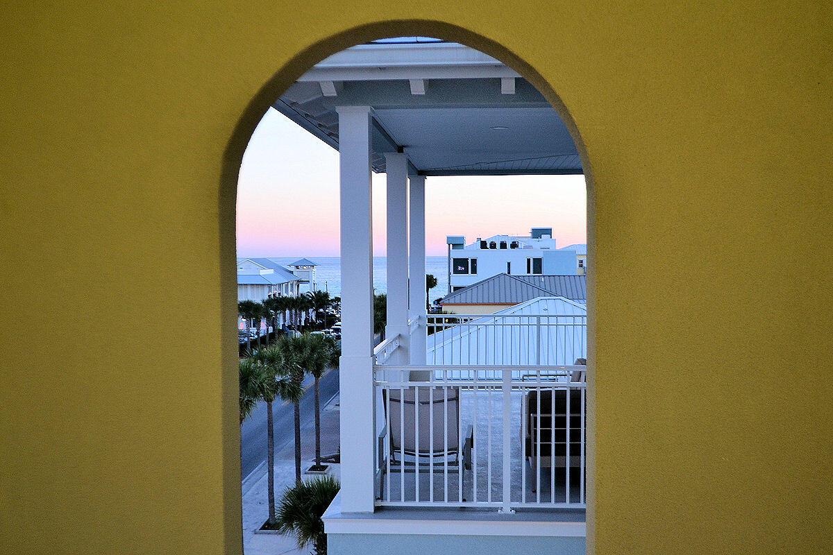 GULF PLACE RESIDENCES - Residential