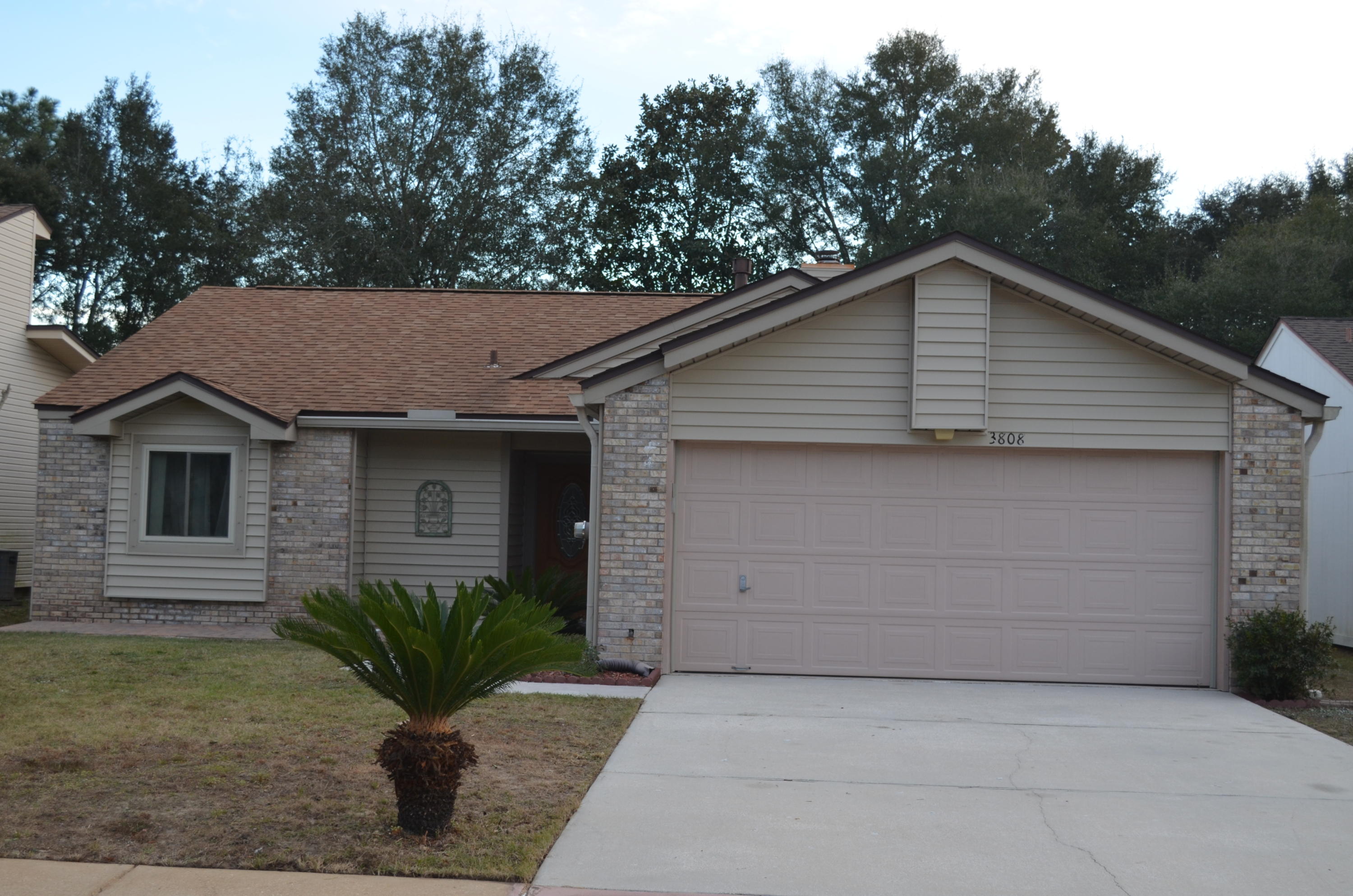 **COMING SOON**LARGEST LOT IN CEDAR RIDGE**DIMENSIONAL SHINGLE ROOF & GUTTERS REPLACED IN 2011**ALL NEW HVAC,WATER HEATER & WINDOWS IN 2012**HURRICANE SHUTTERS CONVEY**2 CAR GARAGE W/ NEGOTIABLE SHELVING**NEW CARPET IN BDRM**FOYER HAS AN OVERSIZED COAT CLOSET**LARGE EAT-IN KITCHEN HAS GAS STOVE & REFRIGERATOR CONVEYS**OPEN DINING ROOM/OFFICE SPACE/3RD BEDROOM**COZY LIVING ROOM HAS A FIREPLACE & OVERLOOKS THE 16X10 SCREENED FLORIDA ROOM**LARGE MASTER BEDROOM COMFORTABLY FITS A KING SIZE BED W/ SIDE TABLES, WALK-IN CLOSET & SEPARATE BATH/COMMODE**GUEST BDRM HAS GREAT CLOSET SPACE & PLENTY OF ROOM**MATURE LANDSCAPE INCLUDES CREPE MYRTLES & GRAPEFRUIT TREE**FIRE PIT IS PERFECT FOR ENTERTAINING**BACKYARD HAS 12X10 SHED TO STORE LAWN TOOLS WHICH CONVEYS AS IS**PRIVACY FENCE**
