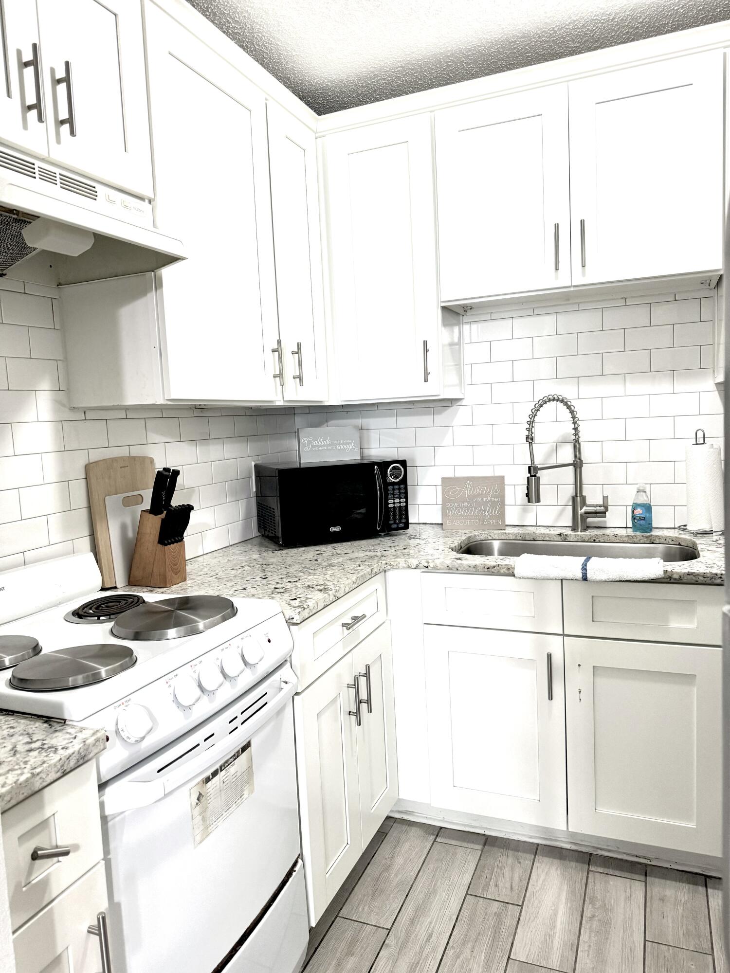 LULLWATER BEACH CONDO - Residential Lease