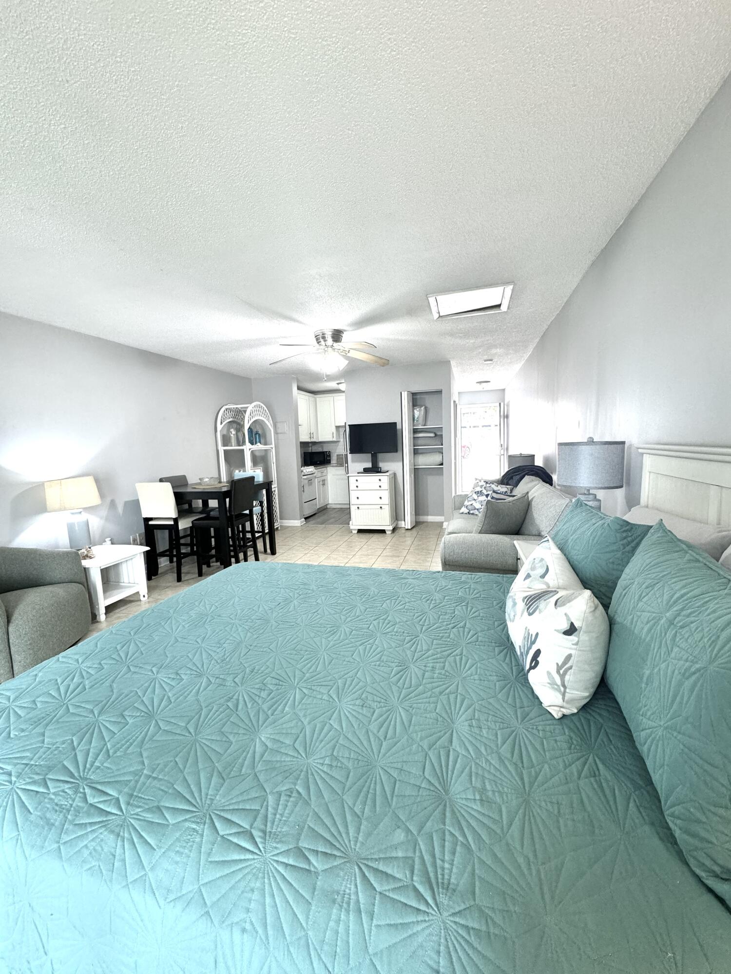 LULLWATER BEACH CONDO - Residential Lease