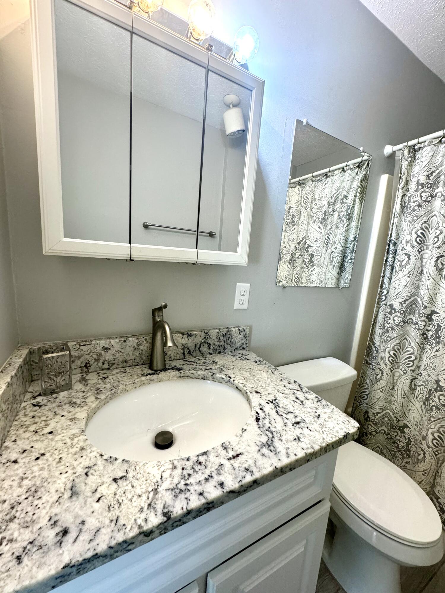 LULLWATER BEACH CONDO - Residential Lease