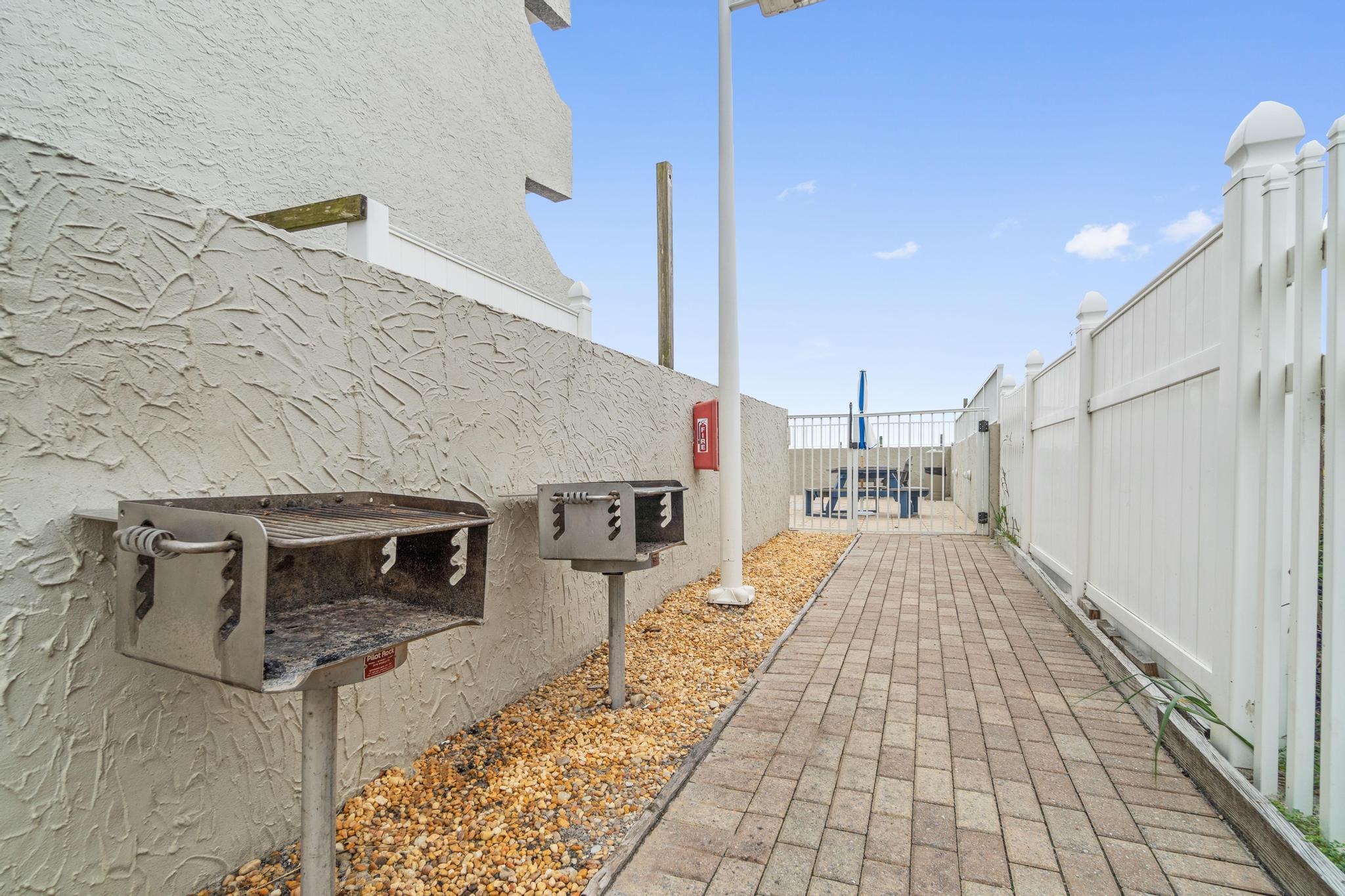 ISLAND ECHO CONDO - Residential