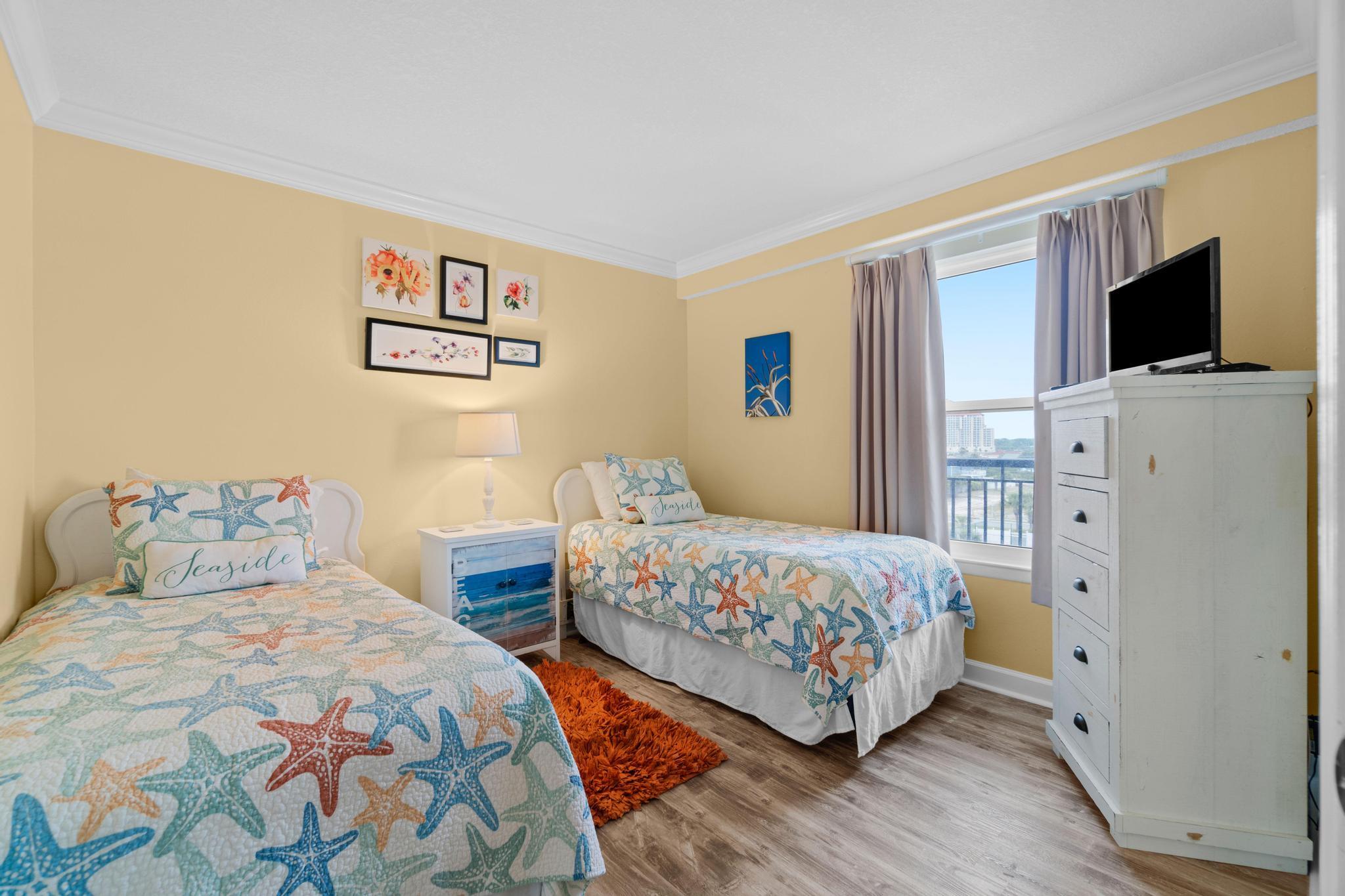 ISLAND ECHO CONDO - Residential