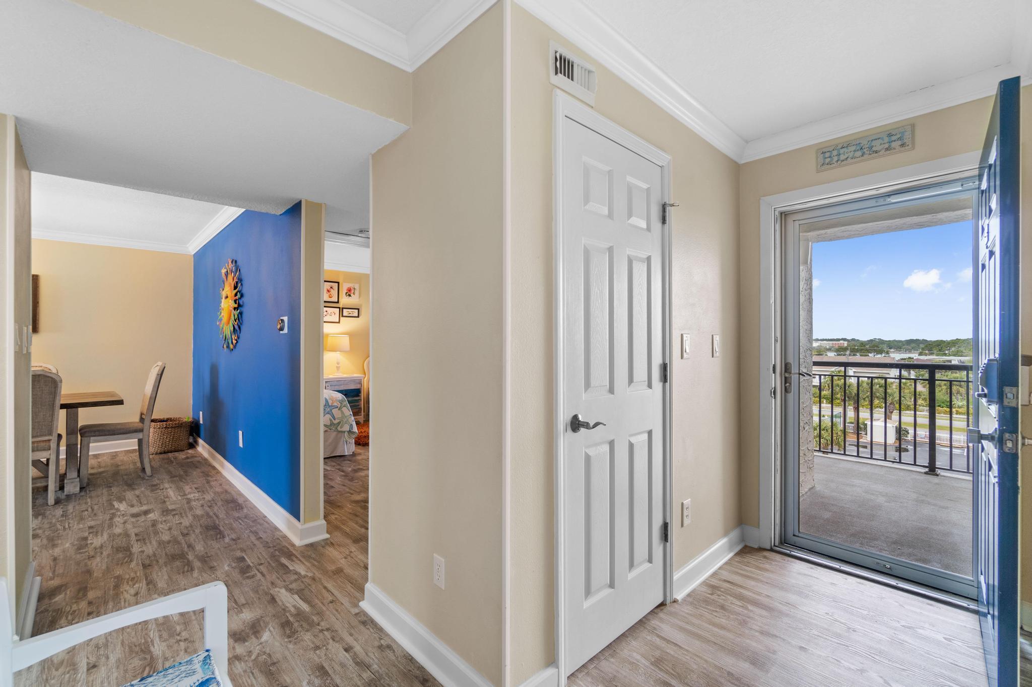 ISLAND ECHO CONDO - Residential
