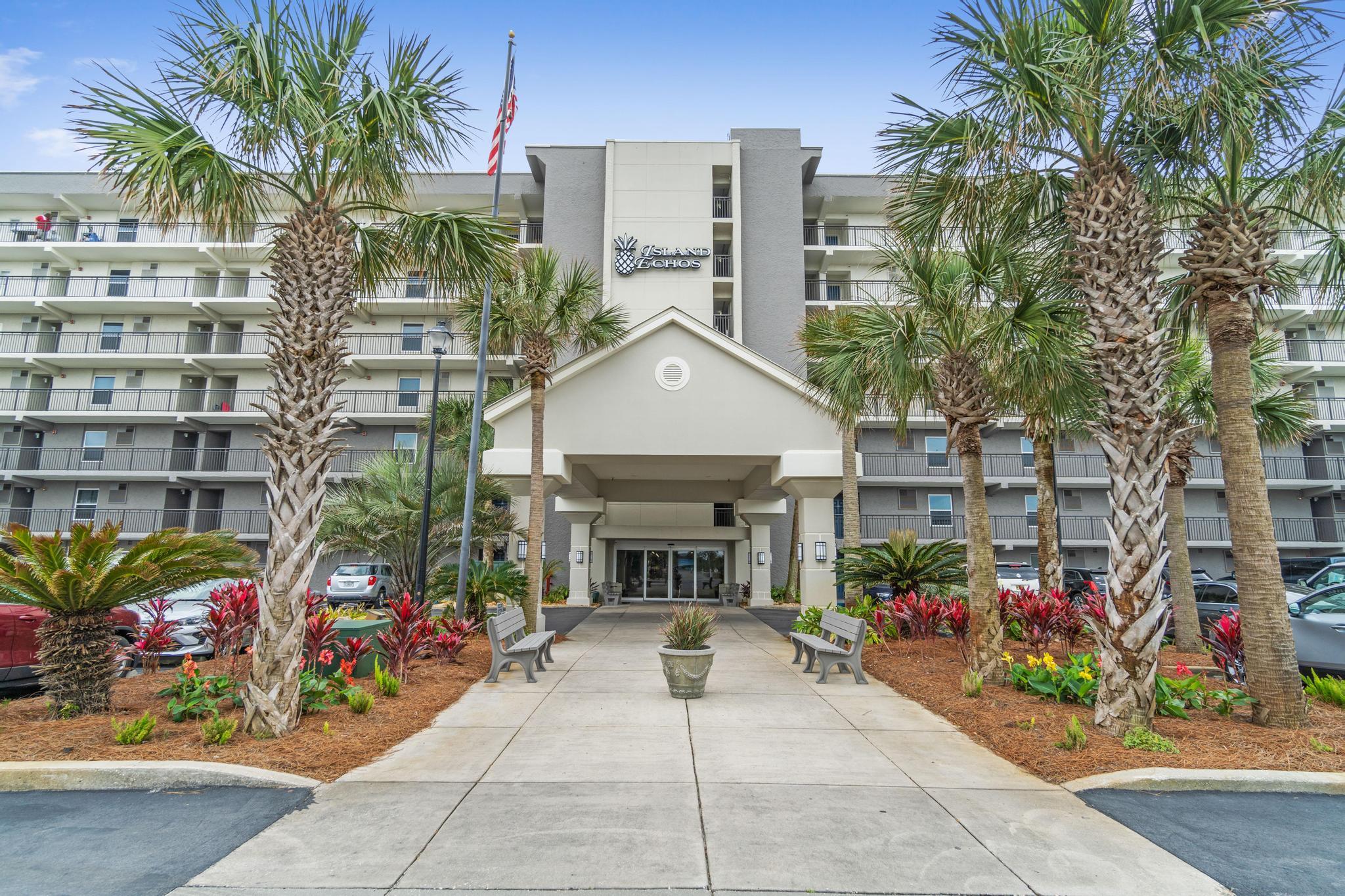 ISLAND ECHO CONDO - Residential