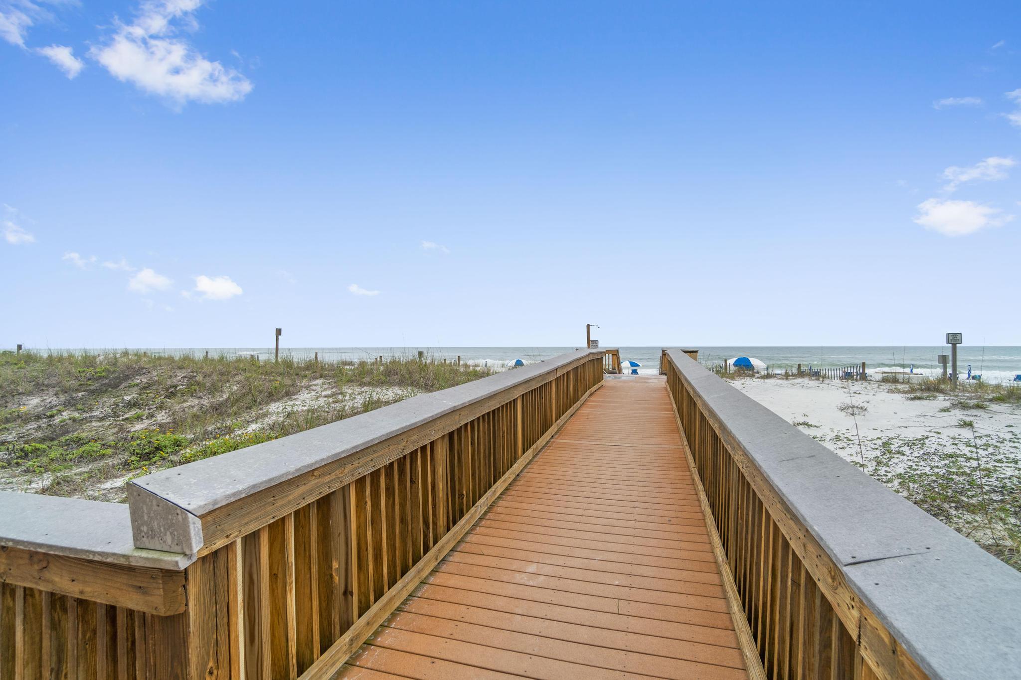 ISLAND ECHO CONDO - Residential