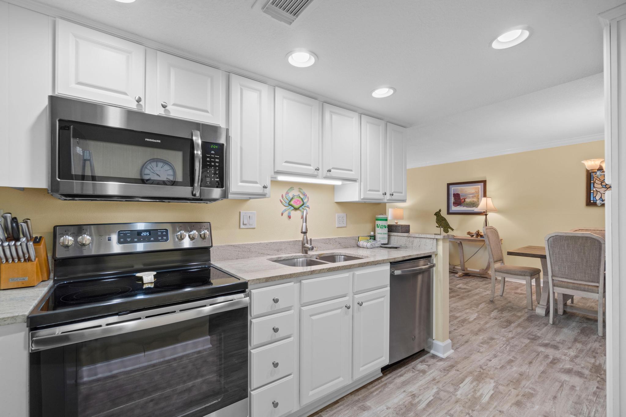 ISLAND ECHO CONDO - Residential