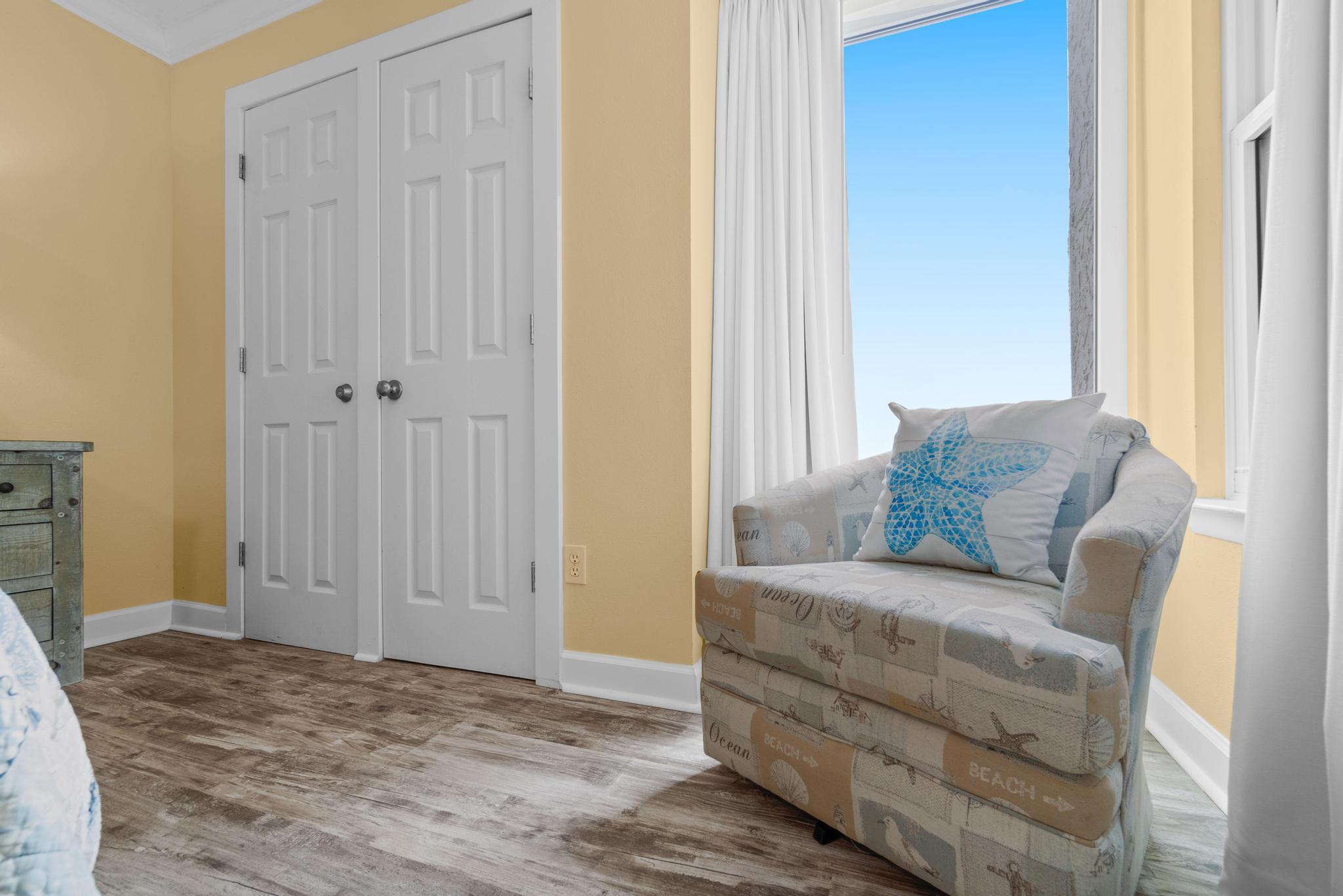 ISLAND ECHO CONDO - Residential