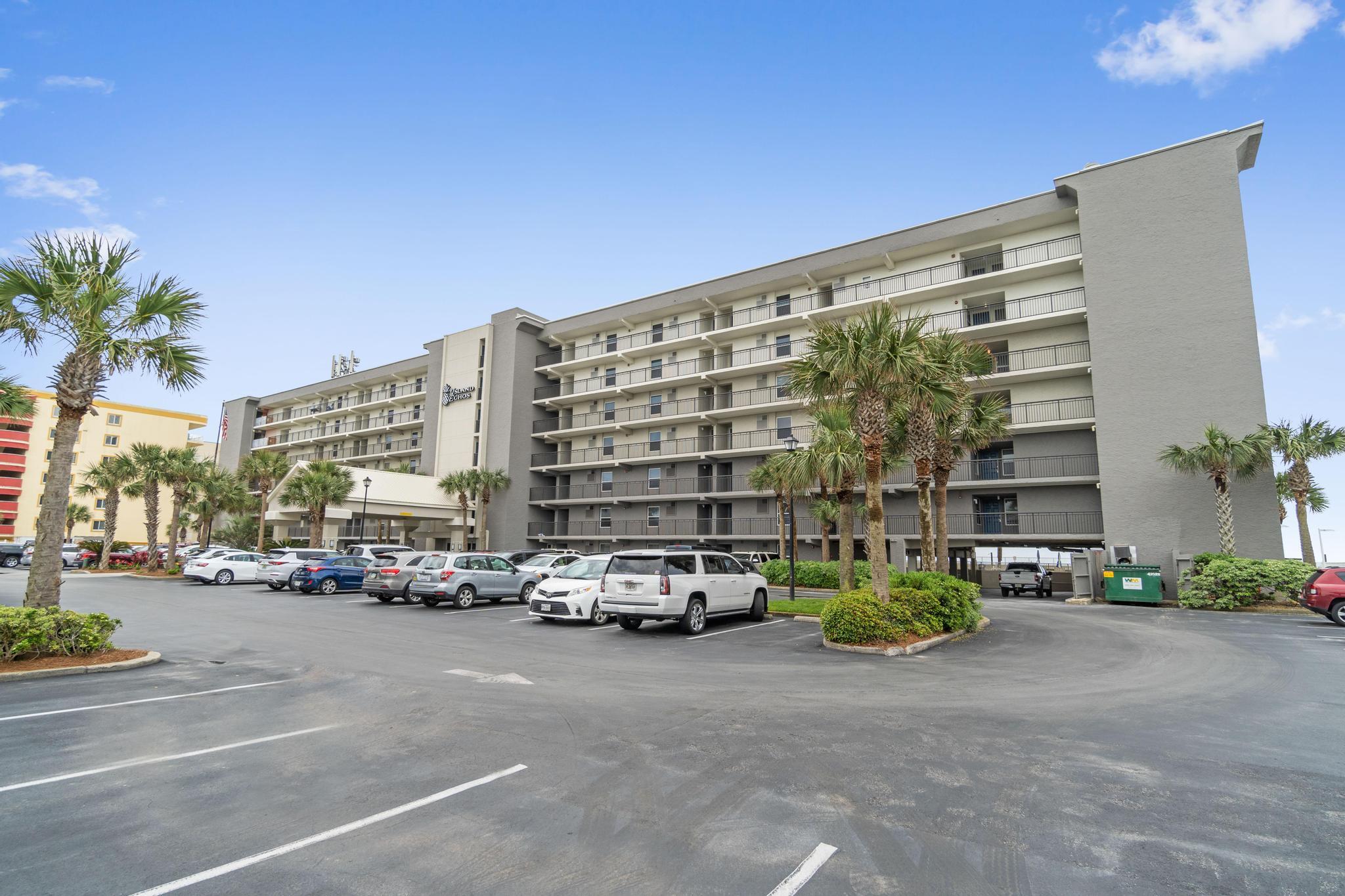ISLAND ECHO CONDO - Residential