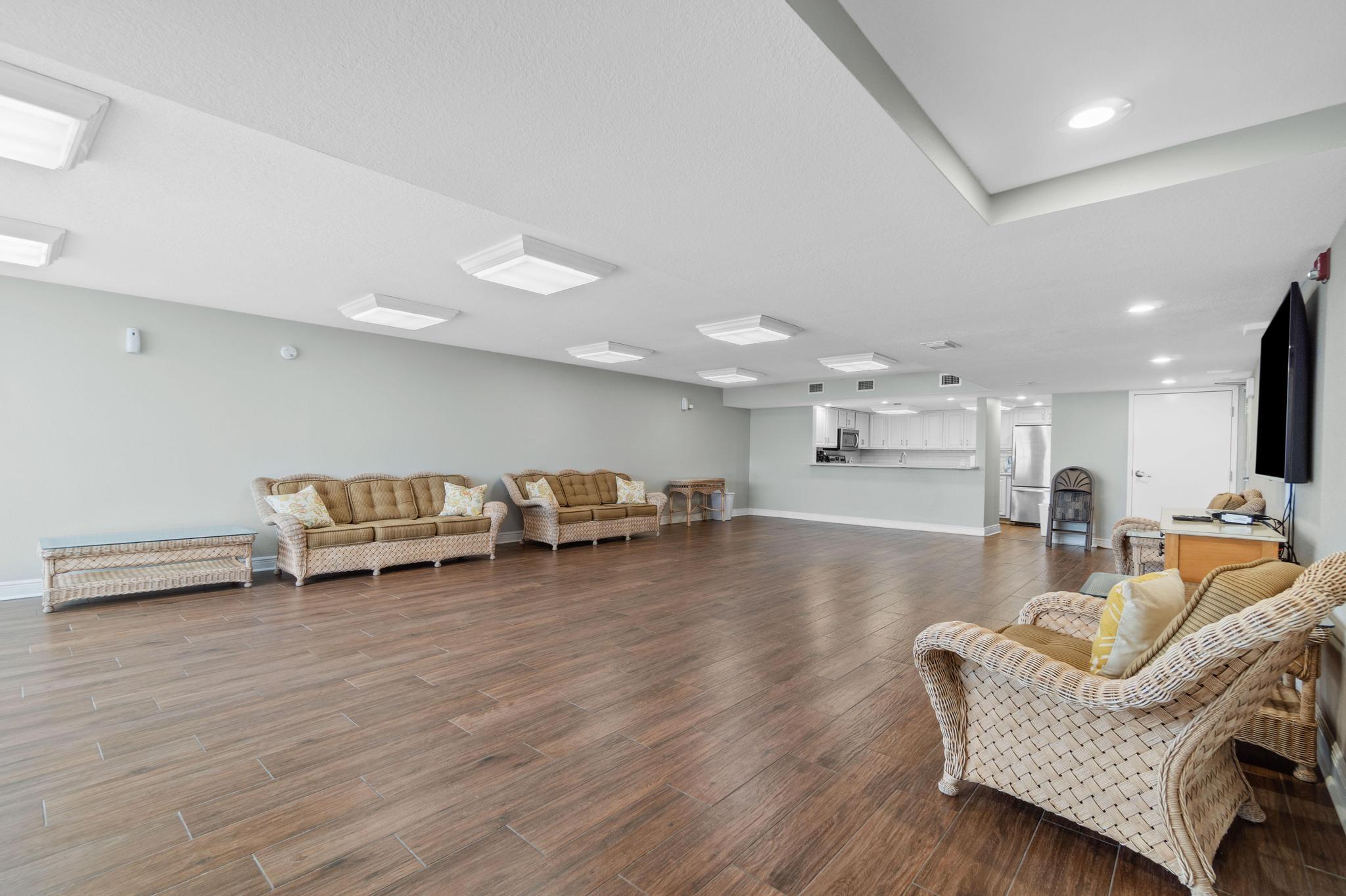 ISLAND ECHO CONDO - Residential