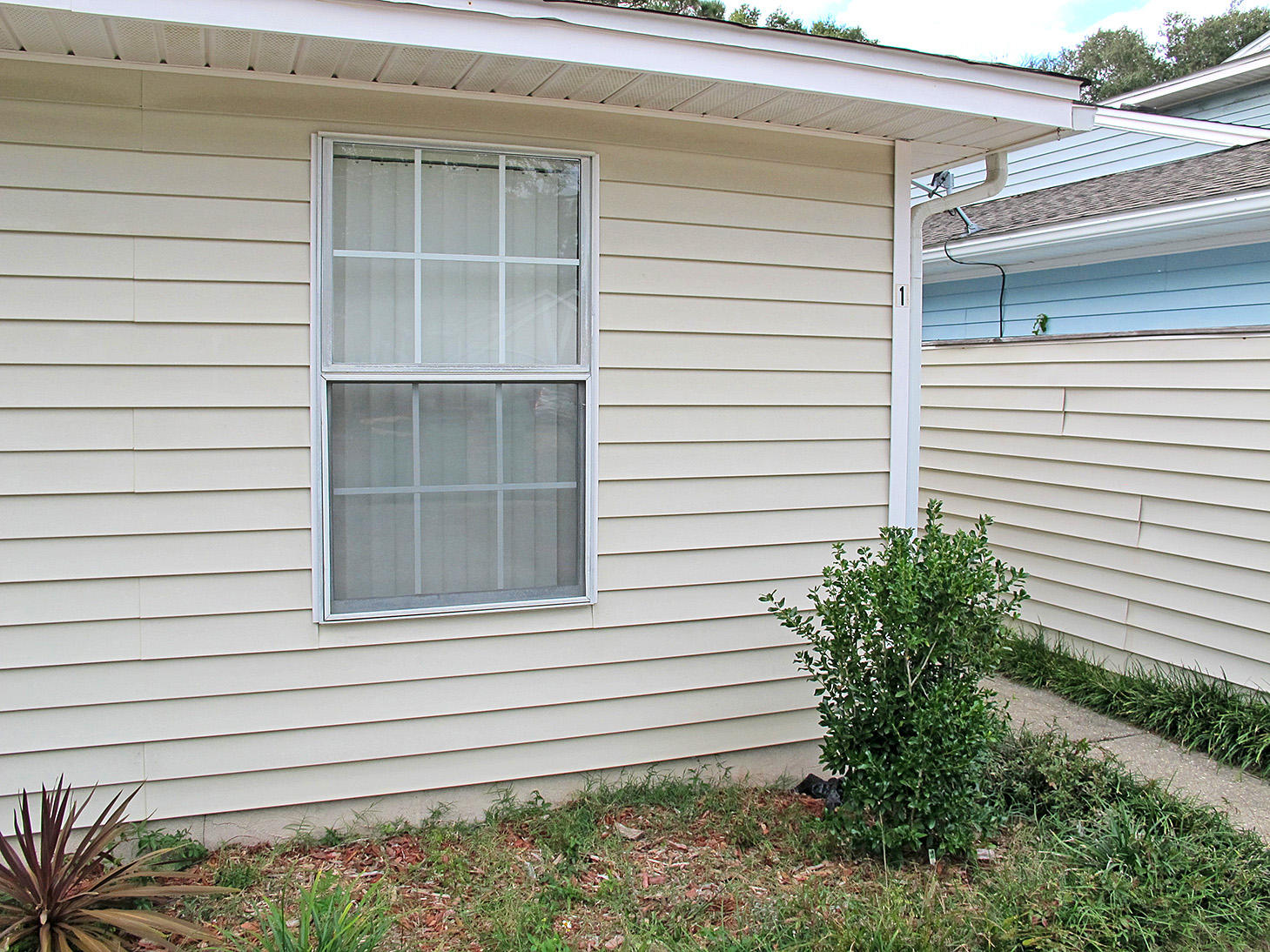 CARMEL VILLAGE T/H - Residential Lease