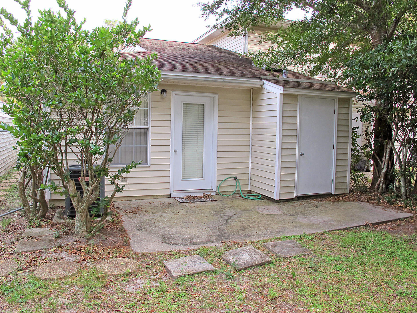 CARMEL VILLAGE T/H - Residential Lease