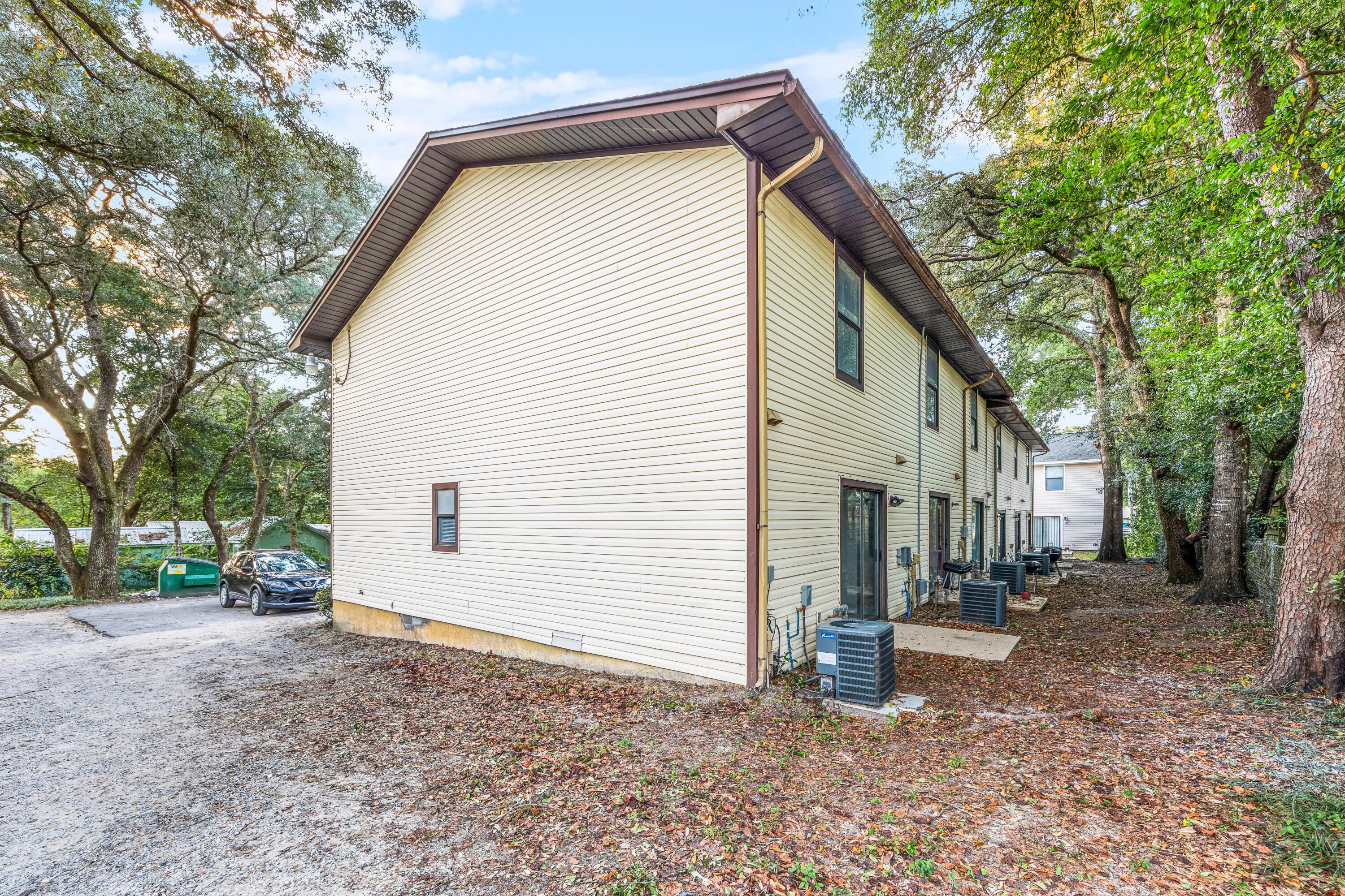 metes and bounds - Residential Lease