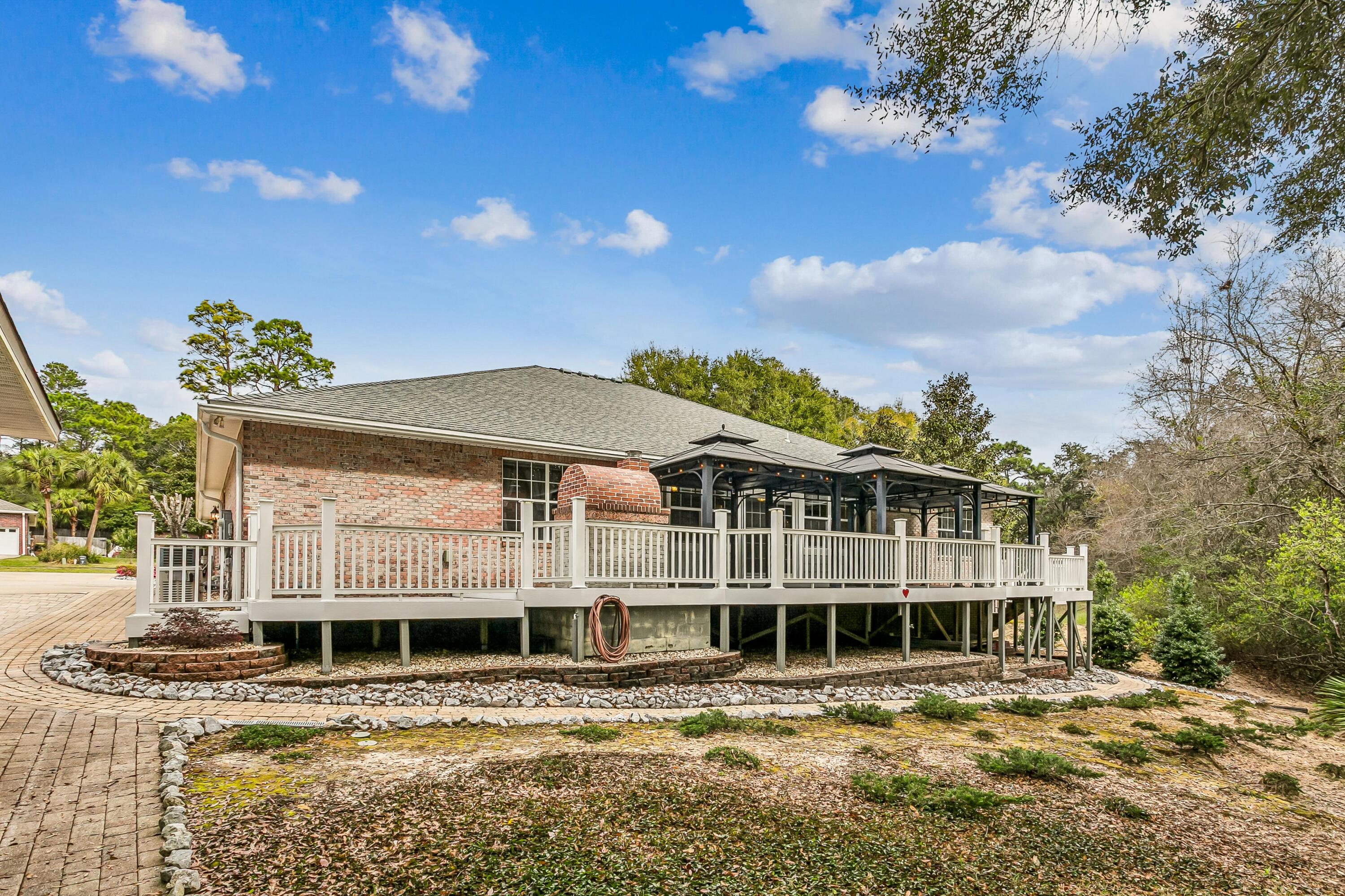 ROCKY BAYOU ESTATES 15 - Residential