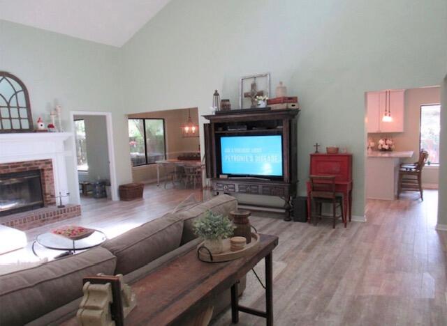WOODLANDS PH 5 - Residential Lease