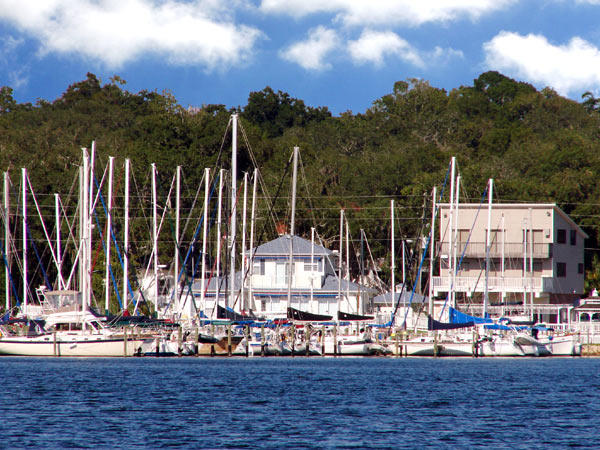 PARKWOOD COVE AT BLUEWATER BAY - Residential Lease