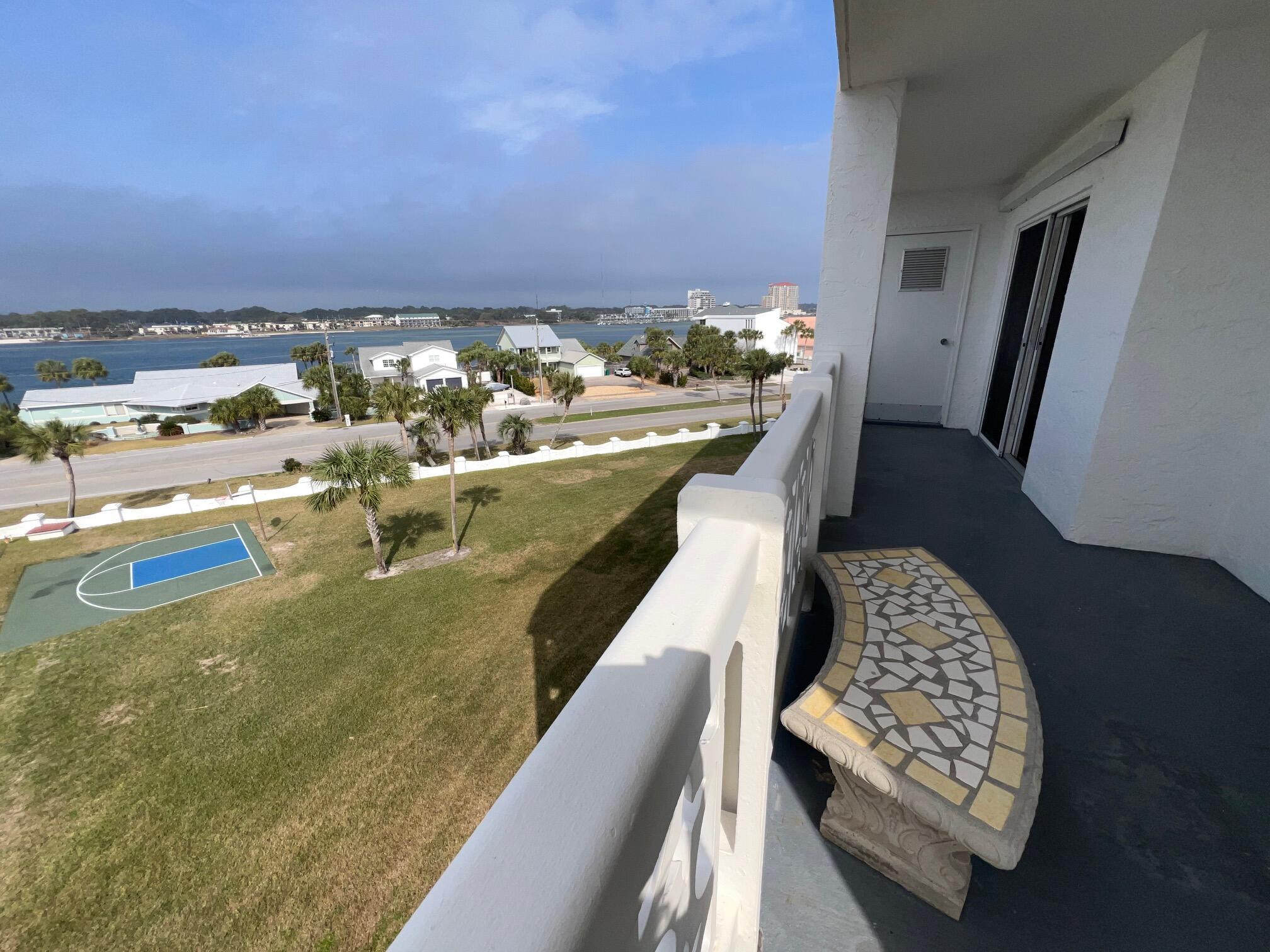 EL MATADOR CONDO - Residential