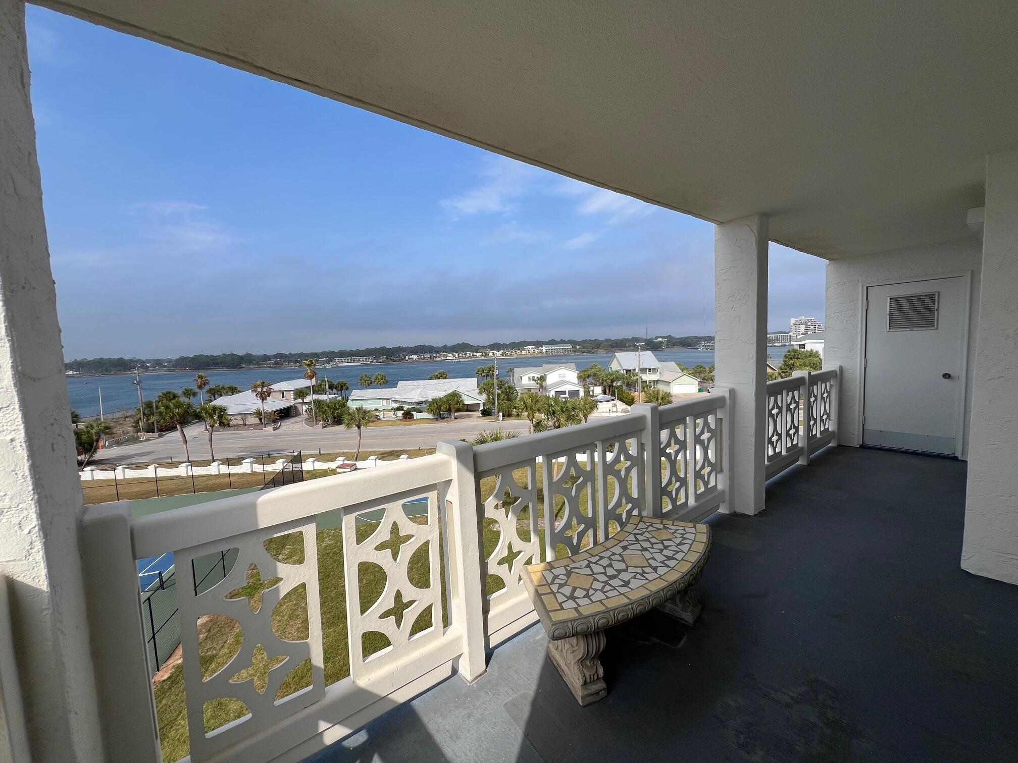 EL MATADOR CONDO - Residential