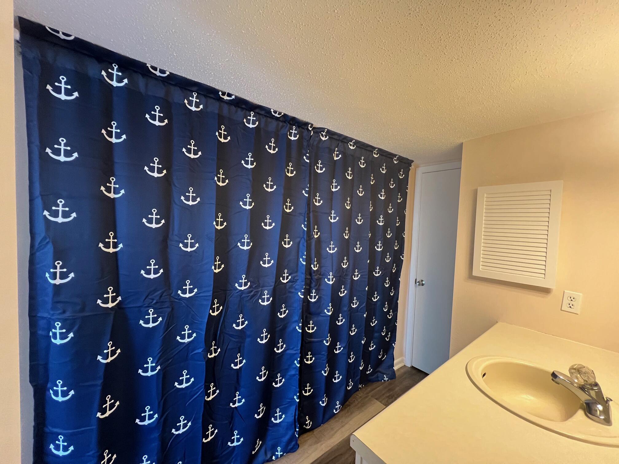 EL MATADOR CONDO - Residential
