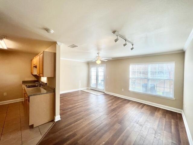 Eagles Landing T/H - Residential Lease