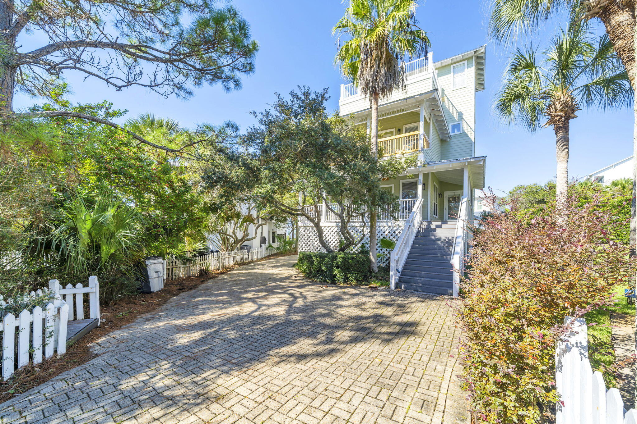 CALYPSO POINTE - Residential