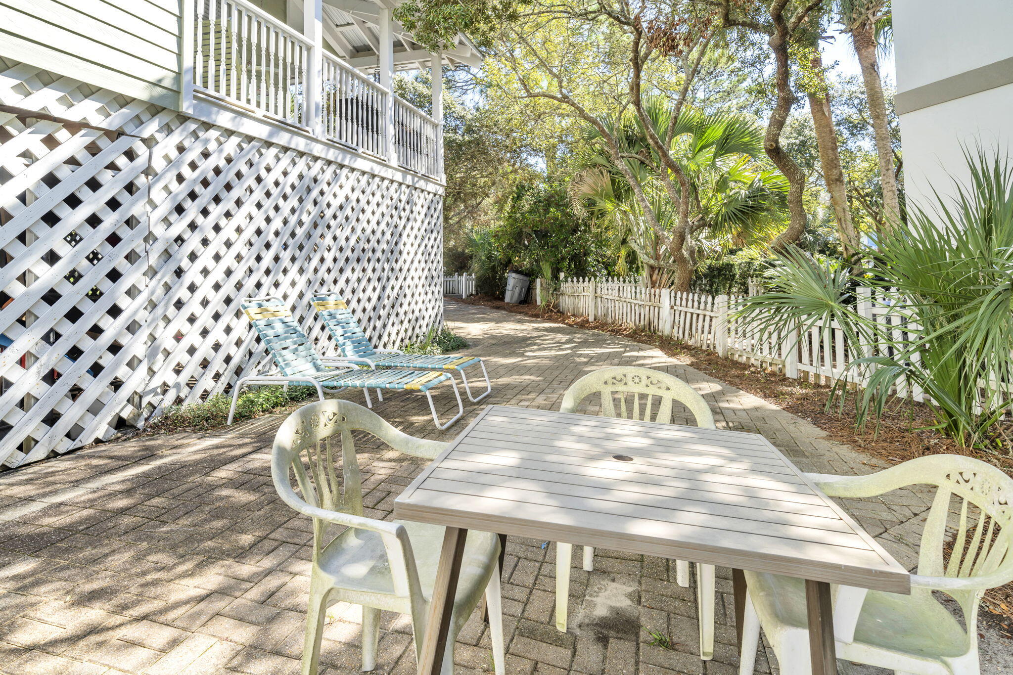 CALYPSO POINTE - Residential