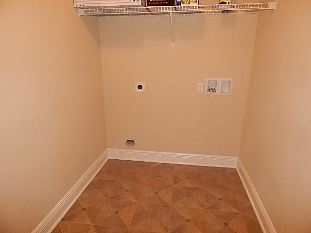 SILVER CREEK ESTATES - Residential Lease